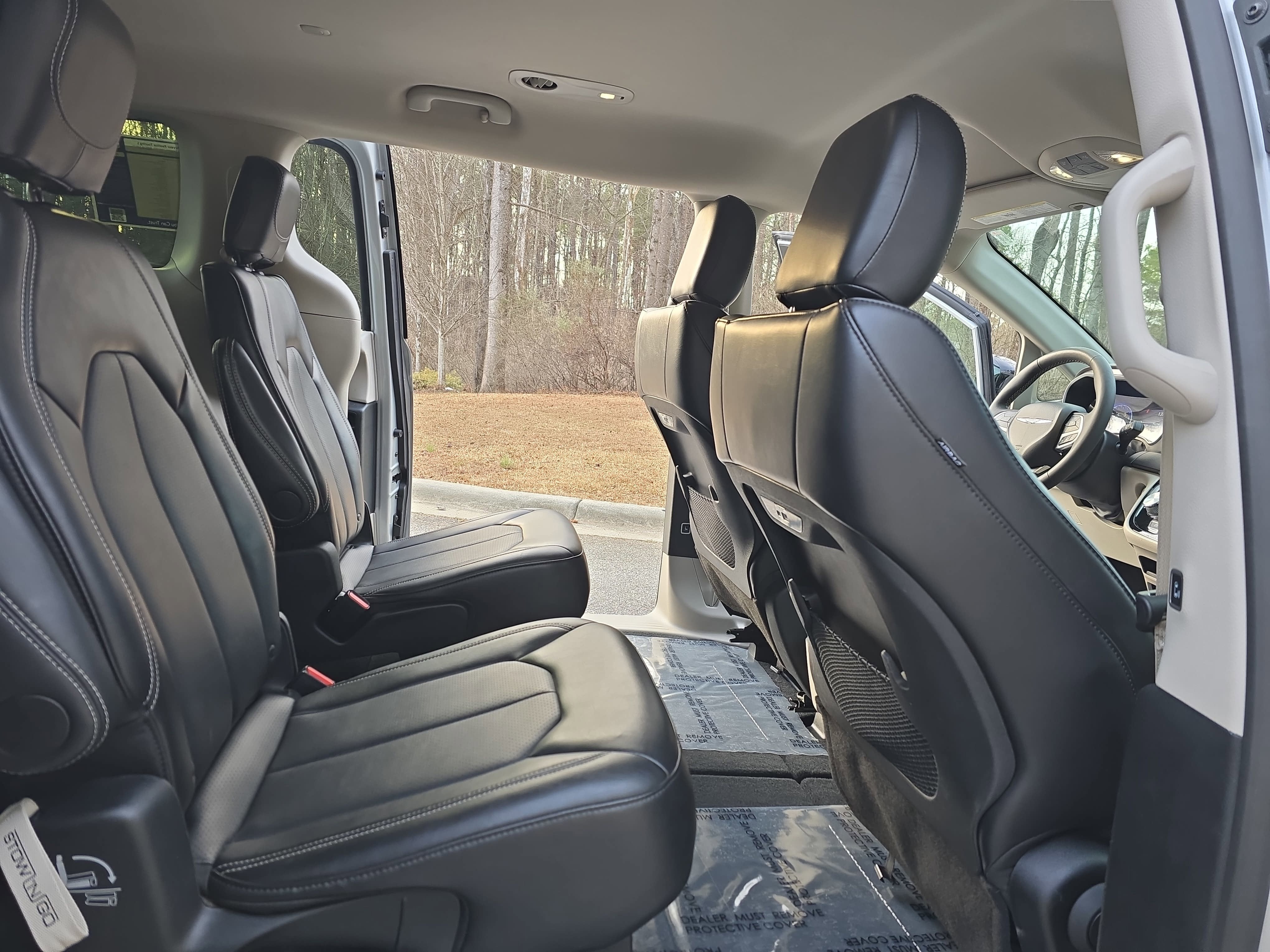 2024 Chrysler Pacifica Touring L