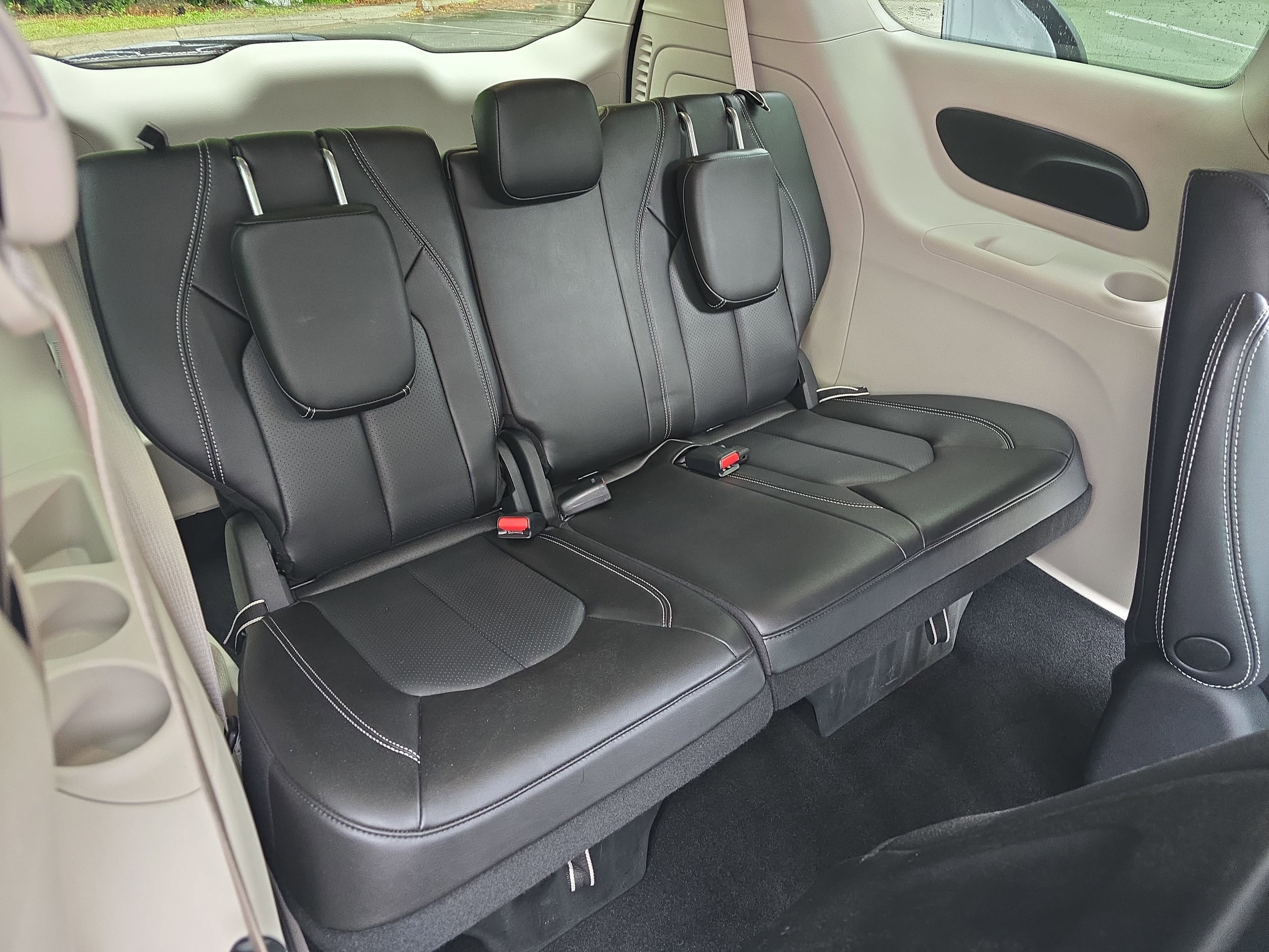 2023 Chrysler Pacifica Hybrid Hybrid Touring L