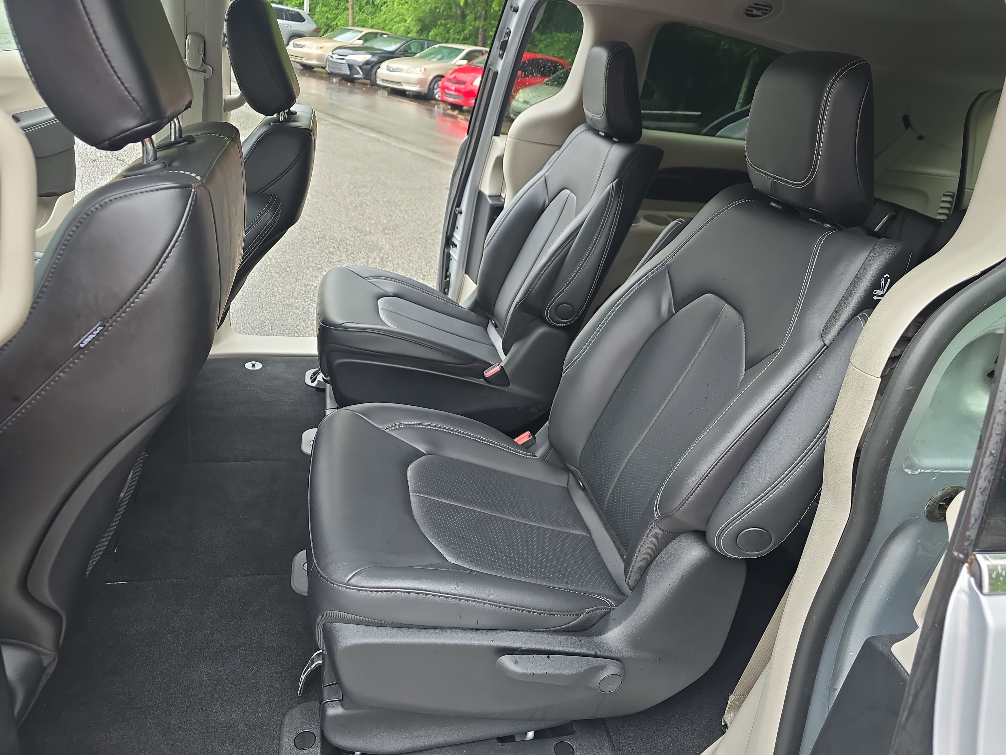 2023 Chrysler Pacifica Hybrid Hybrid Touring L