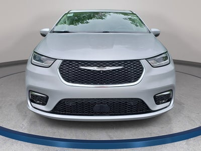 2023 Chrysler Pacifica Hybrid Hybrid Touring L