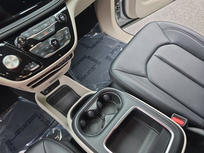 2023 Chrysler Pacifica Hybrid Hybrid Touring L