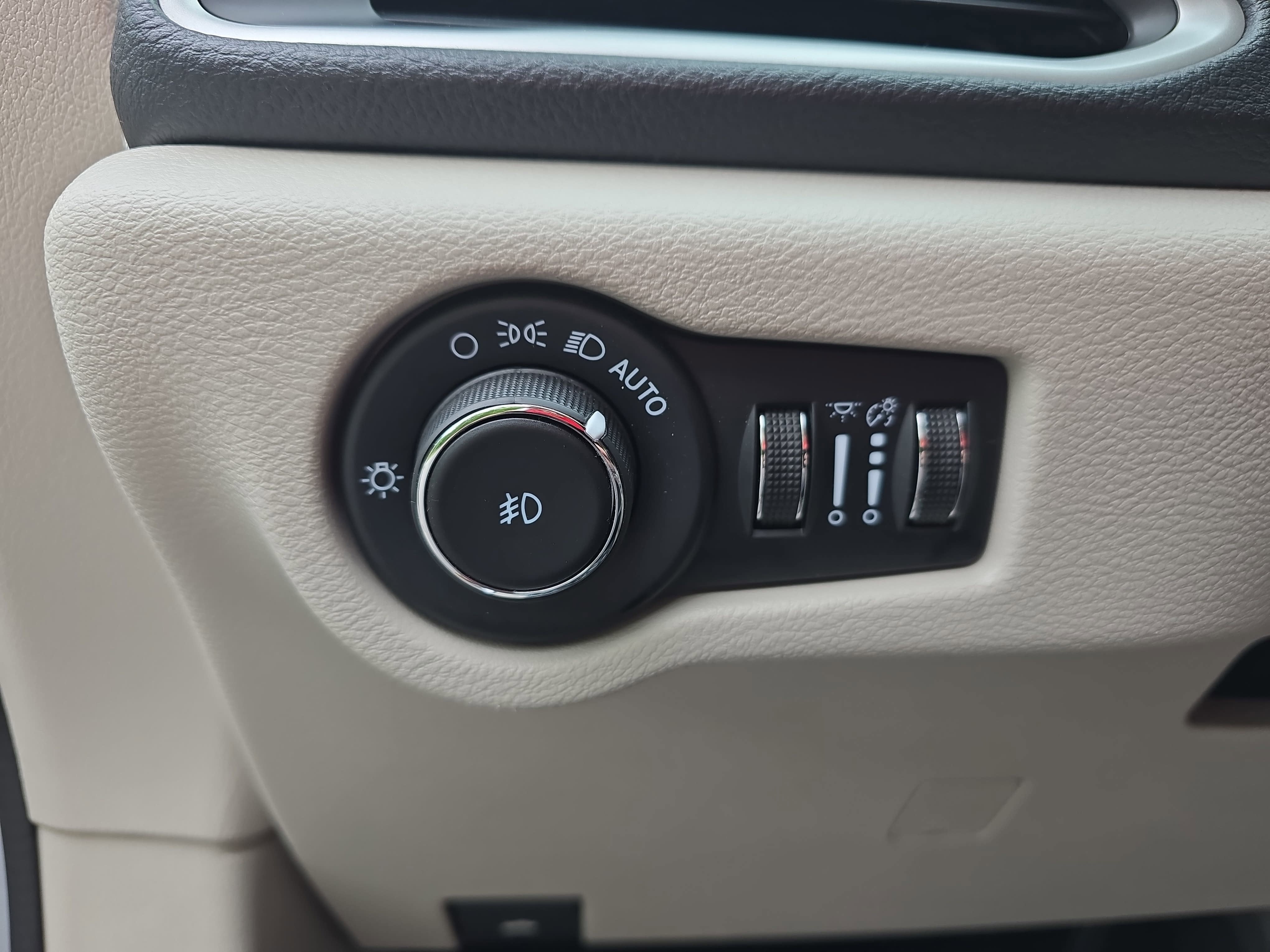 2023 Chrysler Pacifica Hybrid Hybrid Touring L