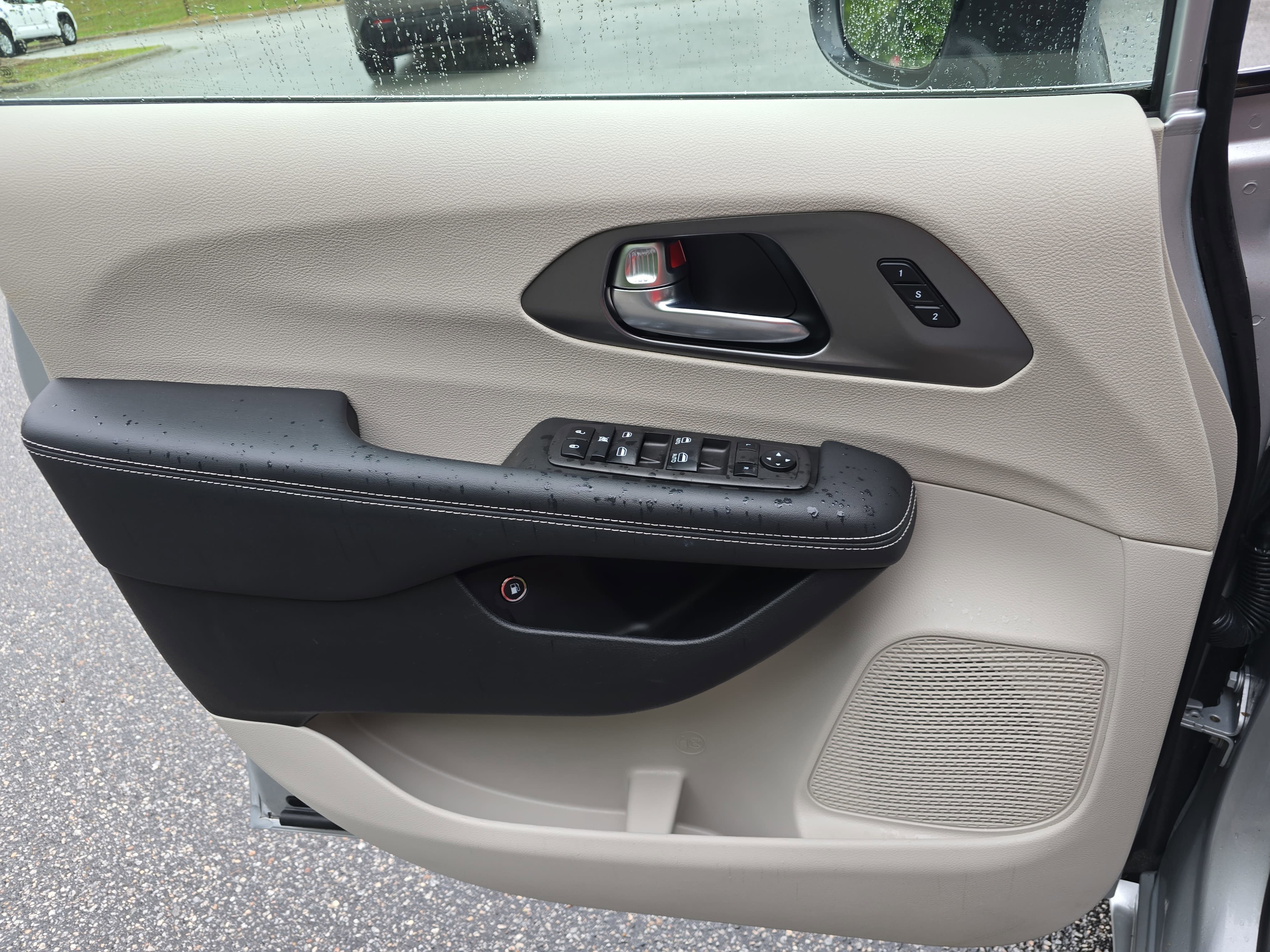 2023 Chrysler Pacifica Hybrid Hybrid Touring L