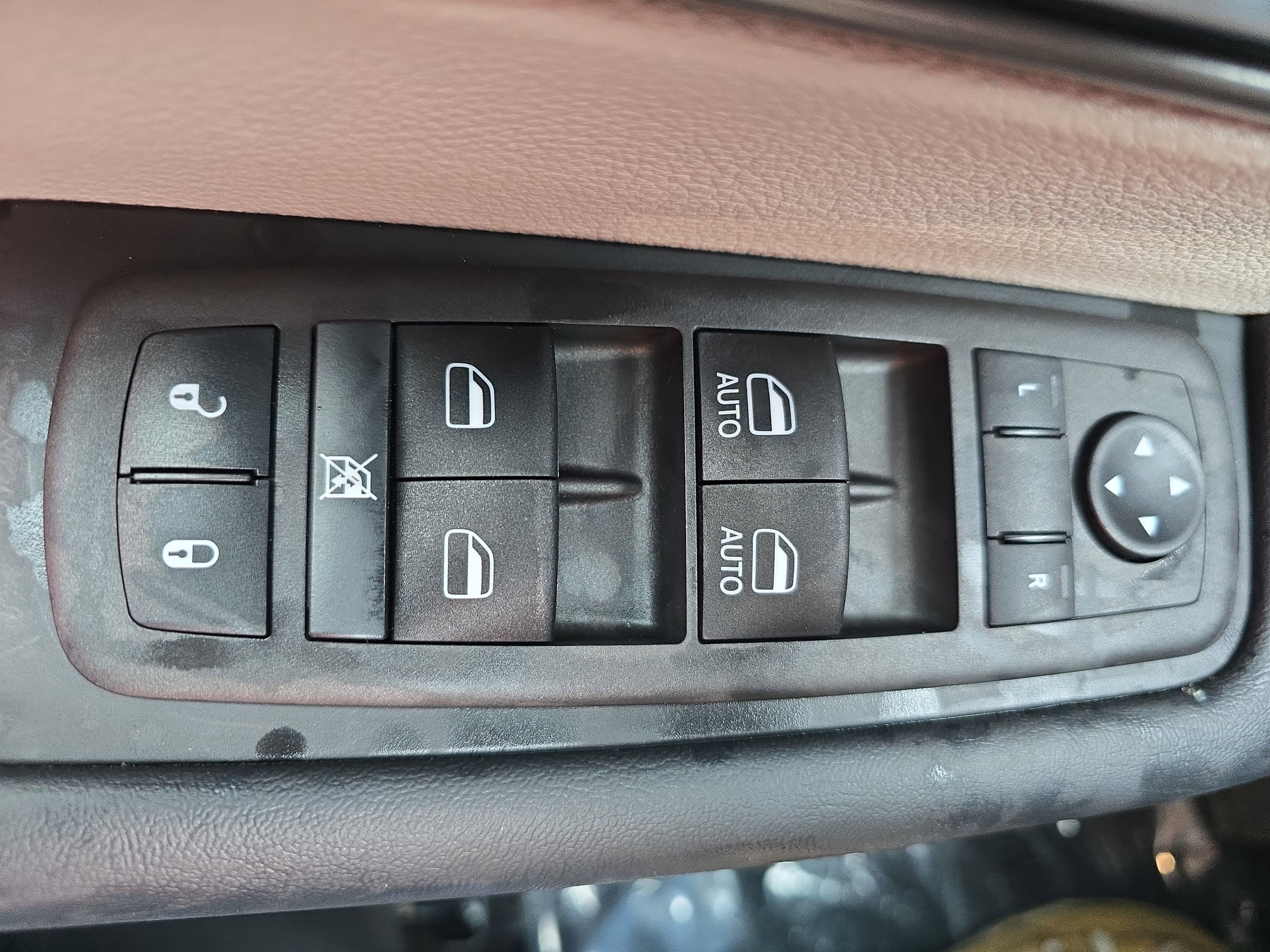2023 Chrysler Pacifica Hybrid Hybrid Touring L