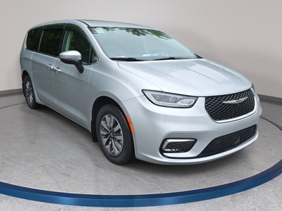 2023 Chrysler Pacifica Hybrid Hybrid Touring L