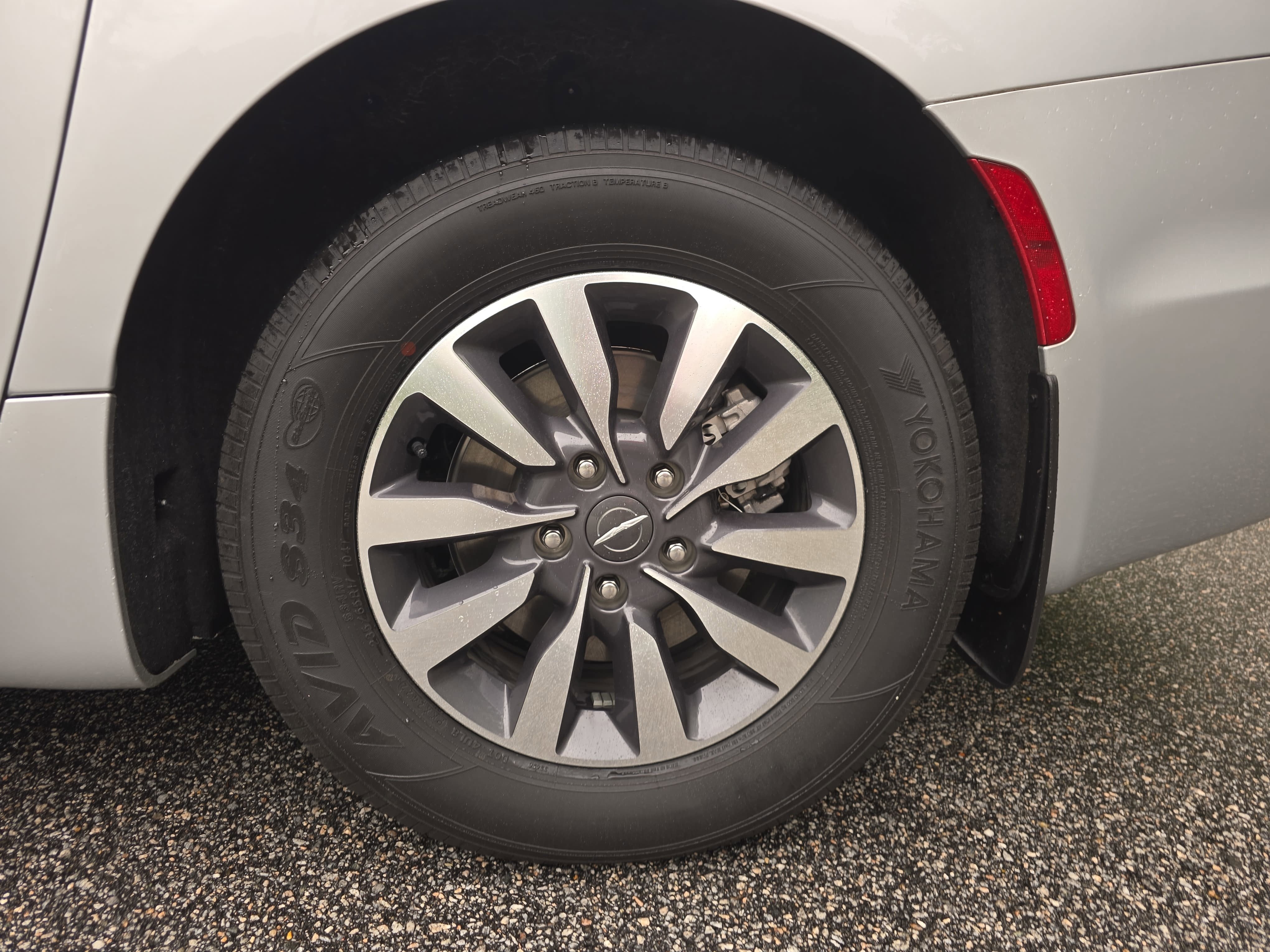 2023 Chrysler Pacifica Hybrid Hybrid Touring L