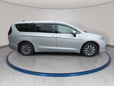 2023 Chrysler Pacifica Hybrid Hybrid Touring L