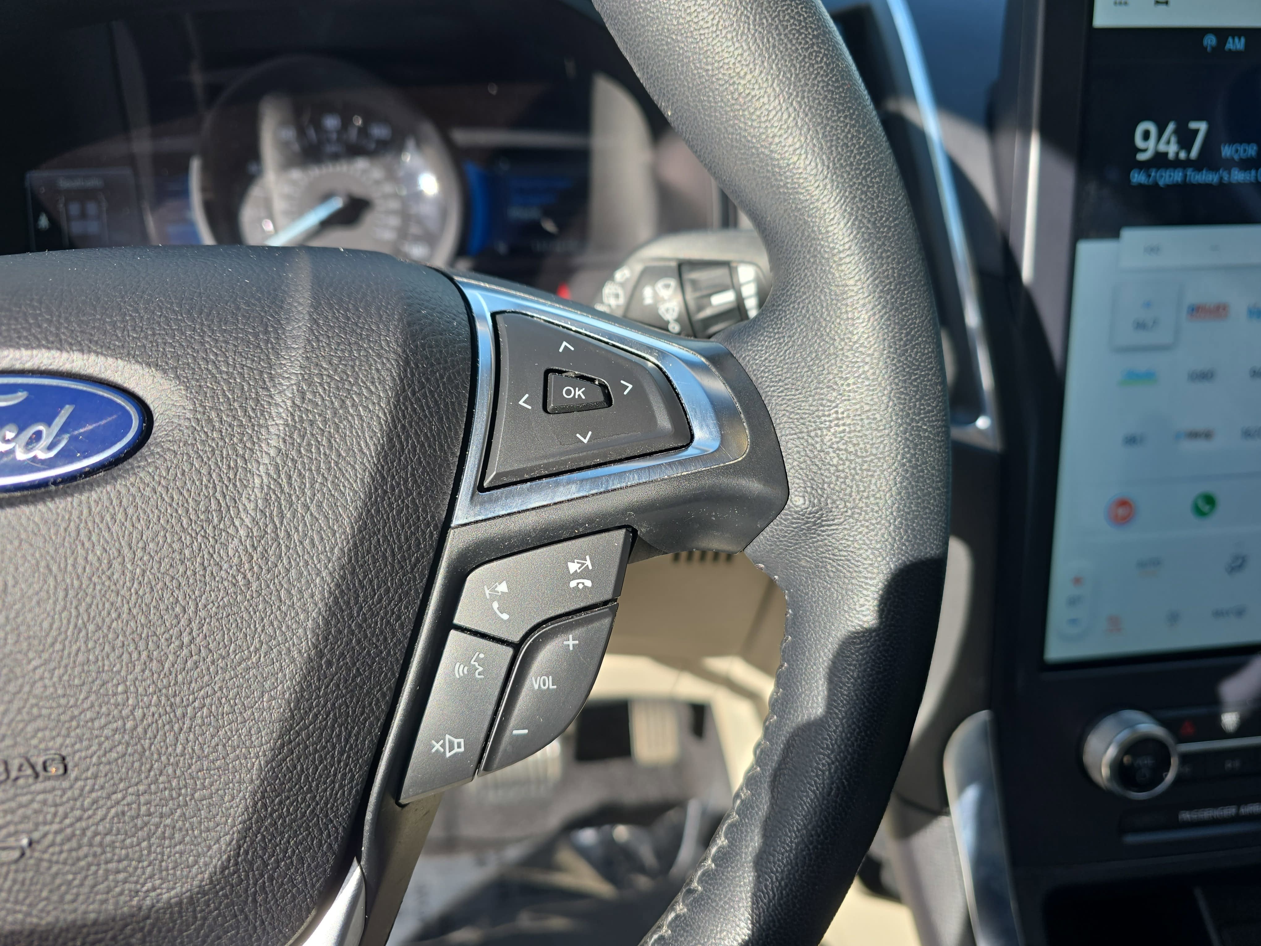 2023 Ford Edge Titanium