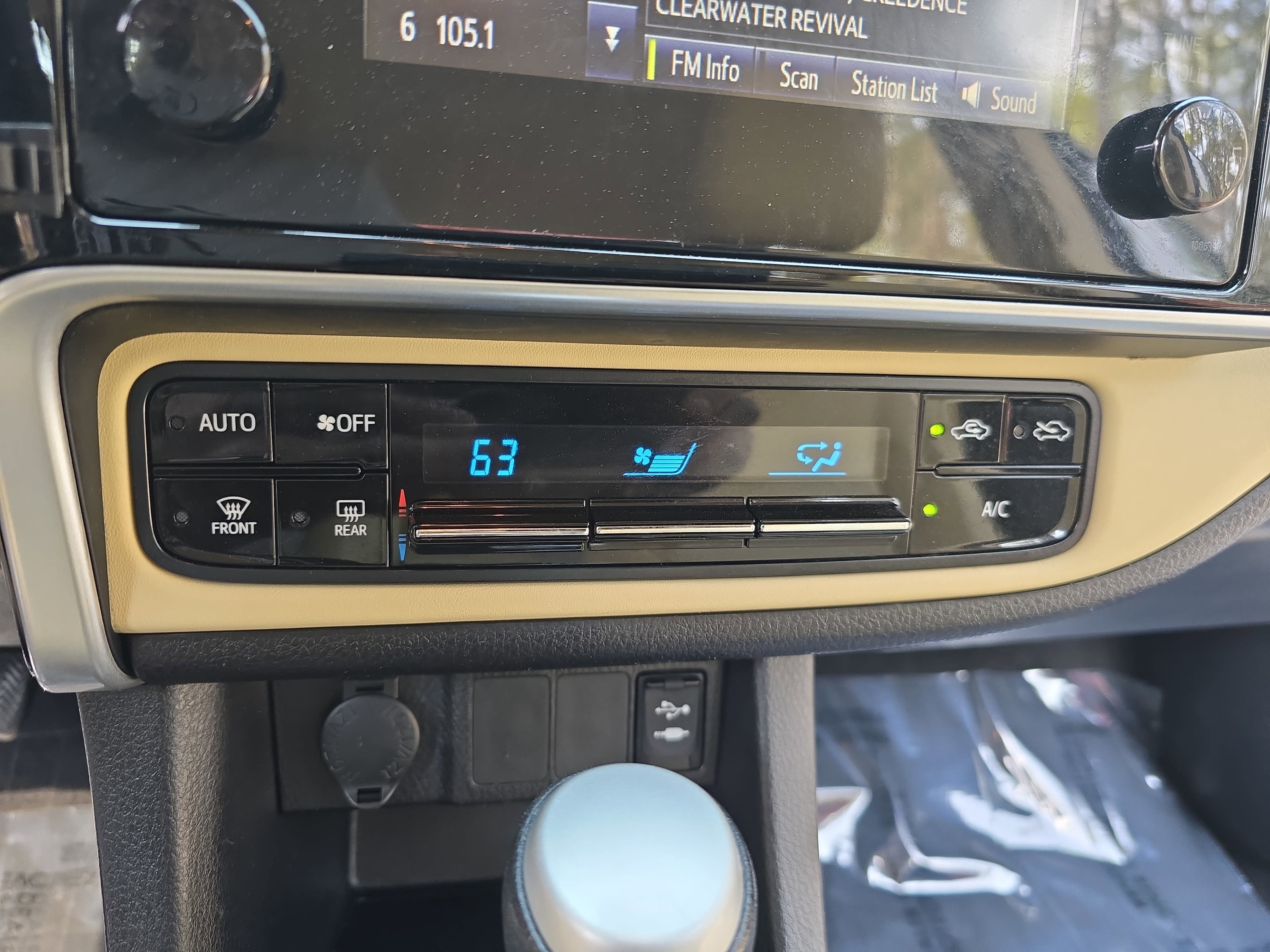 2017 Toyota Corolla LE ECO