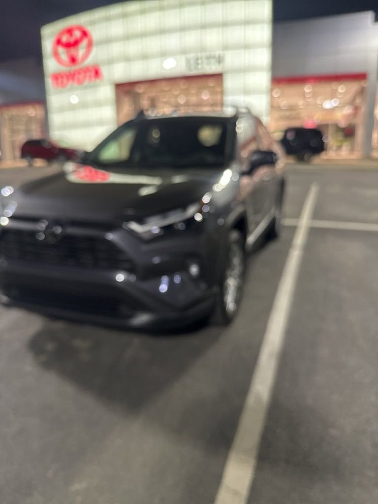 2025 Toyota RAV4 XLE Premium
