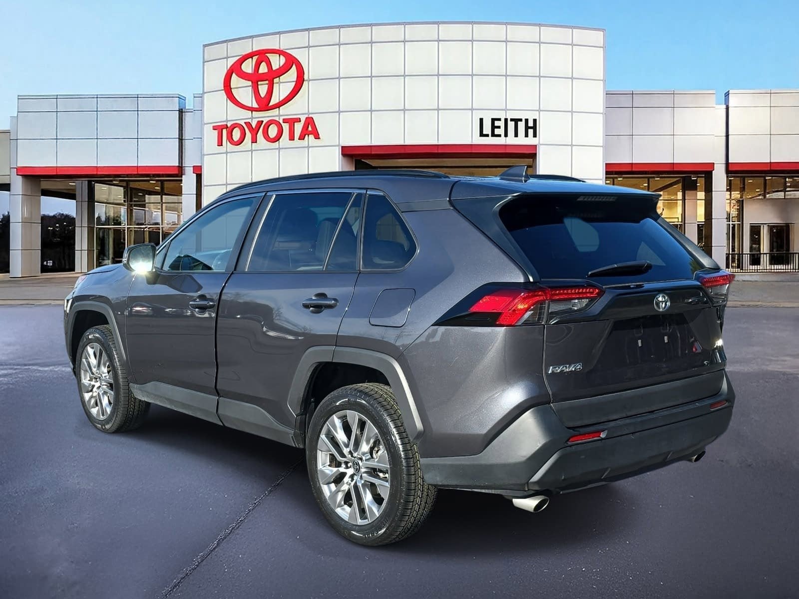 2023 Toyota RAV4 XLE Premium