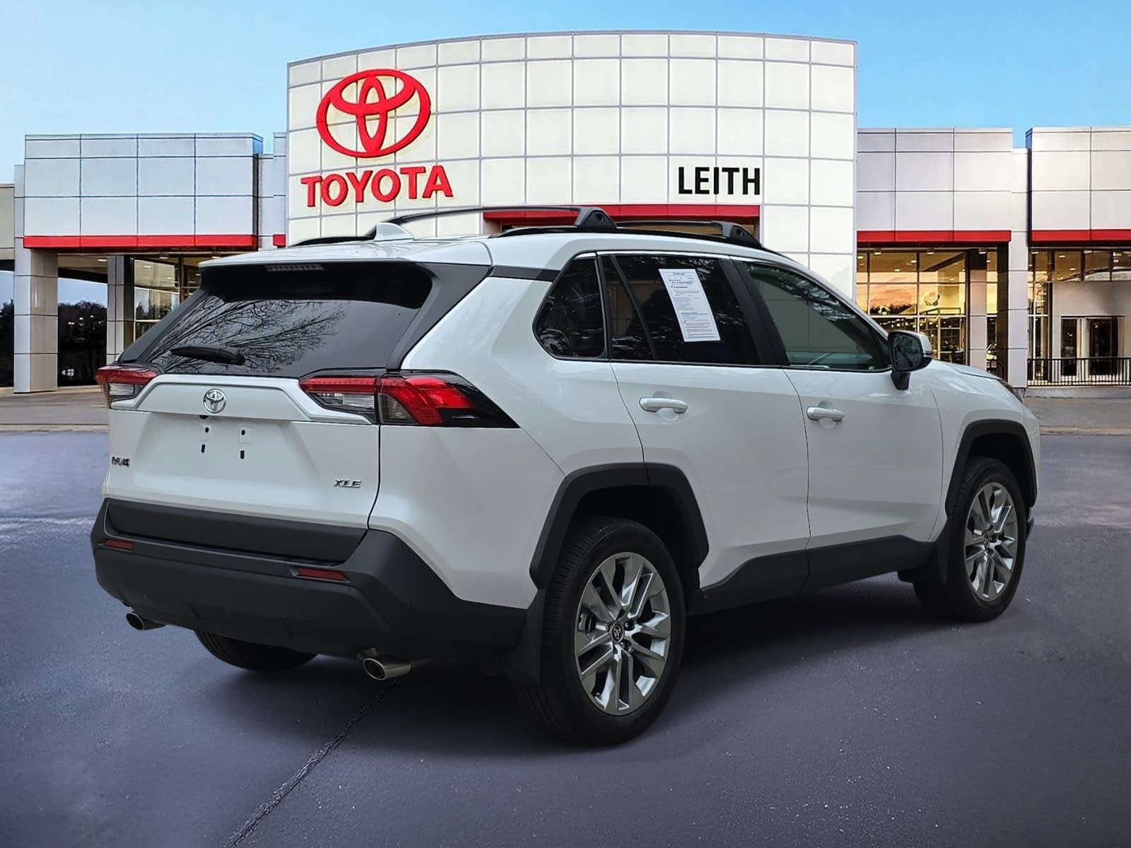 2025 Toyota RAV4 XLE Premium