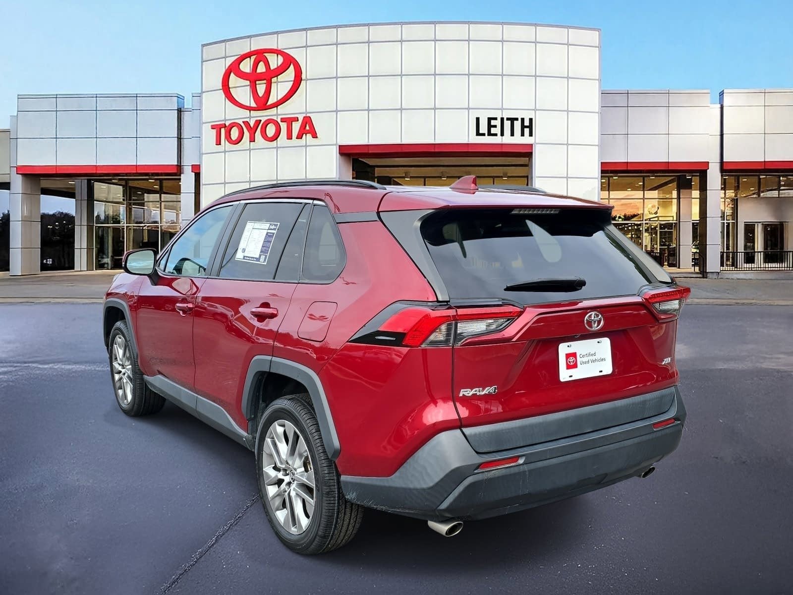2022 Toyota RAV4 XLE Premium