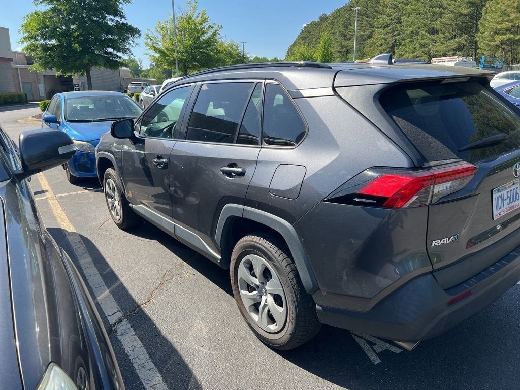 2021 Toyota RAV4 LE