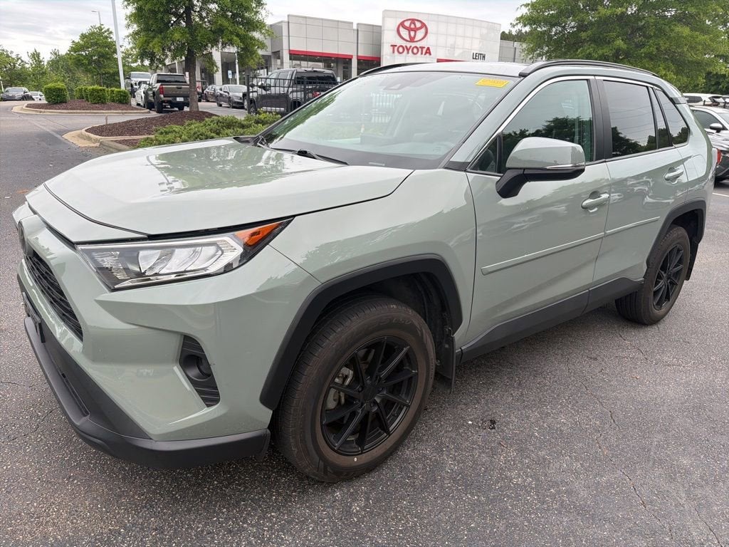 2020 Toyota RAV4 XLE
