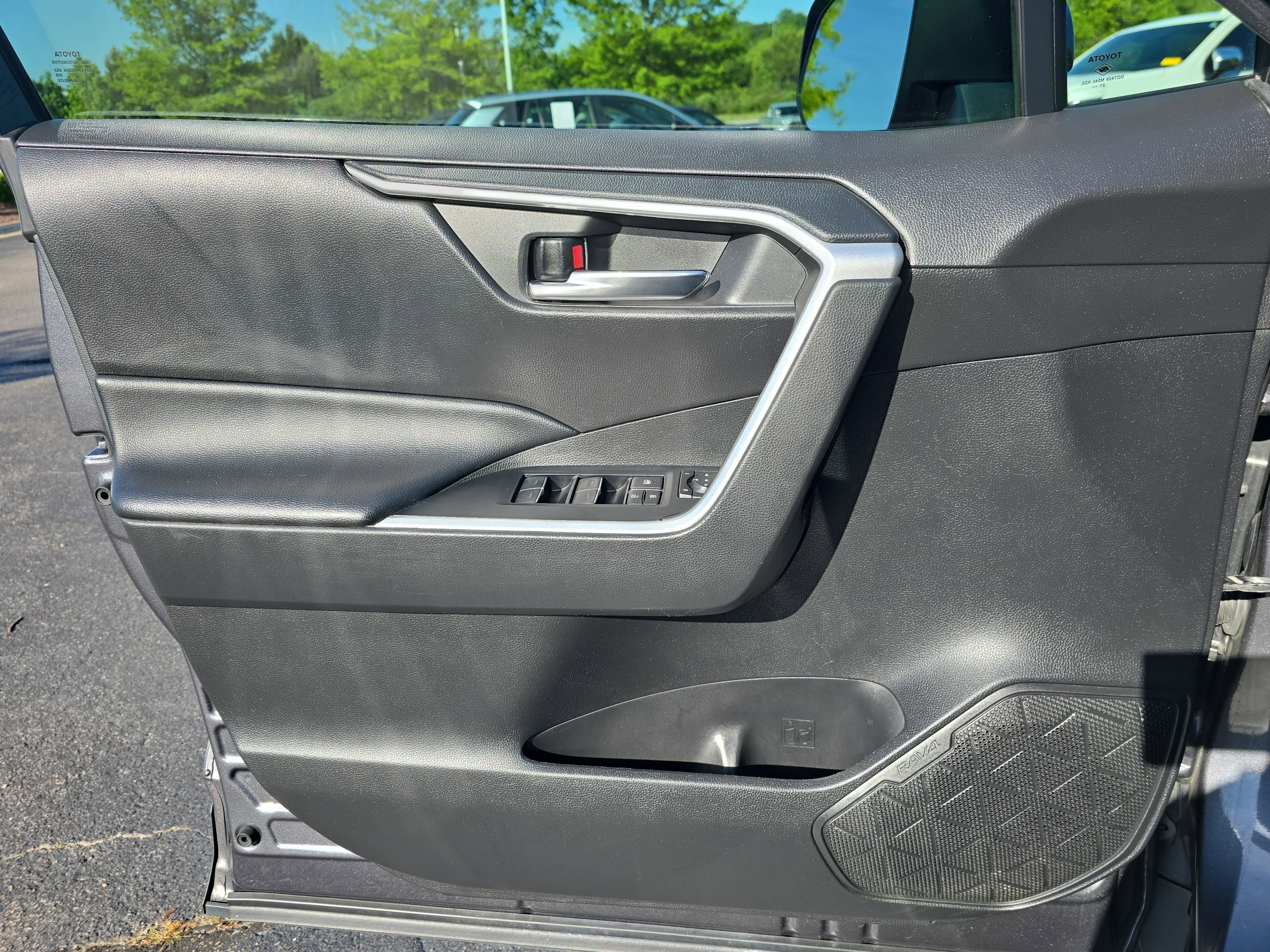 2022 Toyota RAV4 Hybrid Hybrid XLE