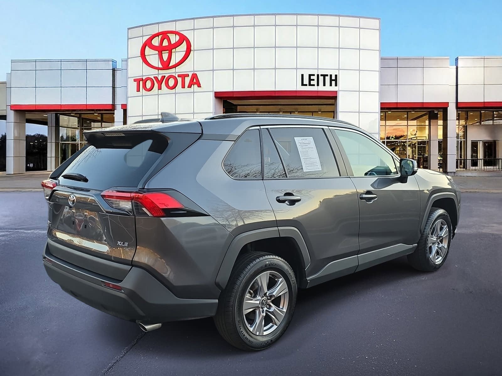 2024 Toyota RAV4 XLE