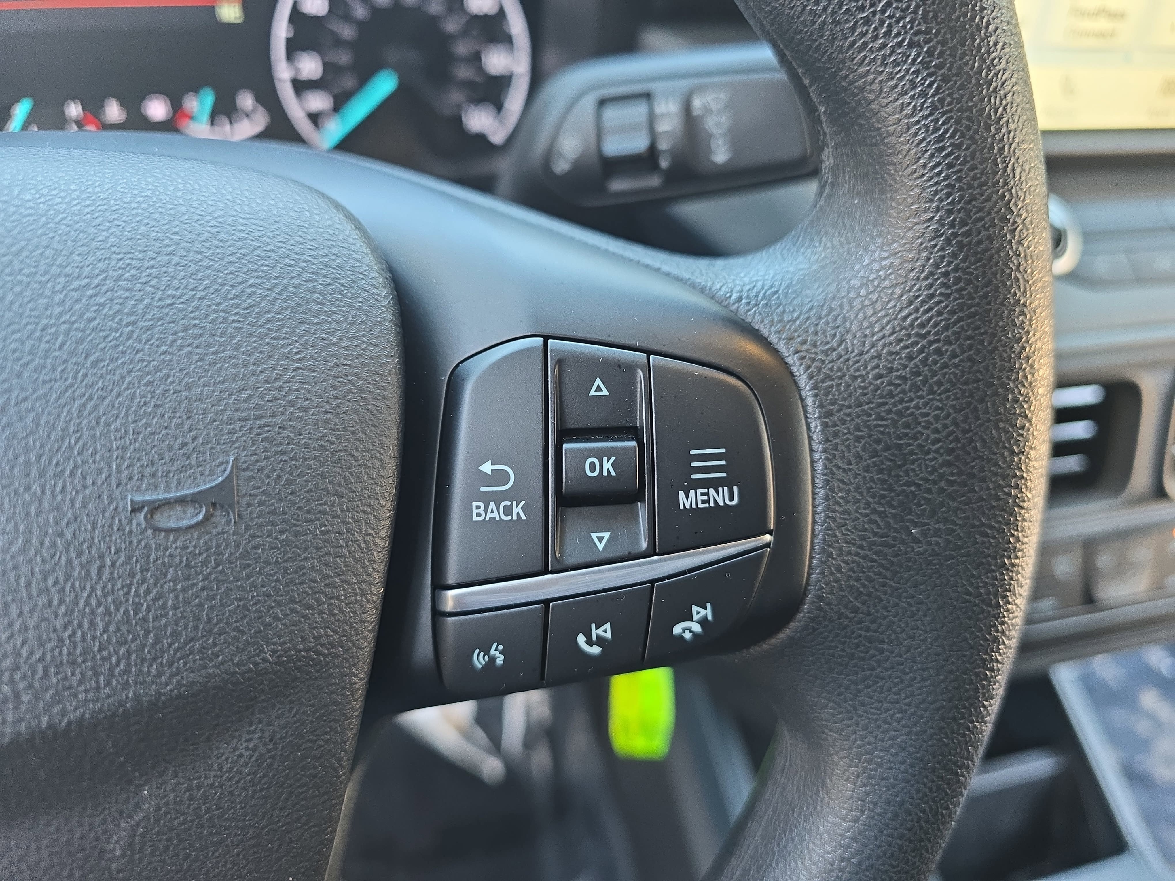 2023 Ford Maverick XL