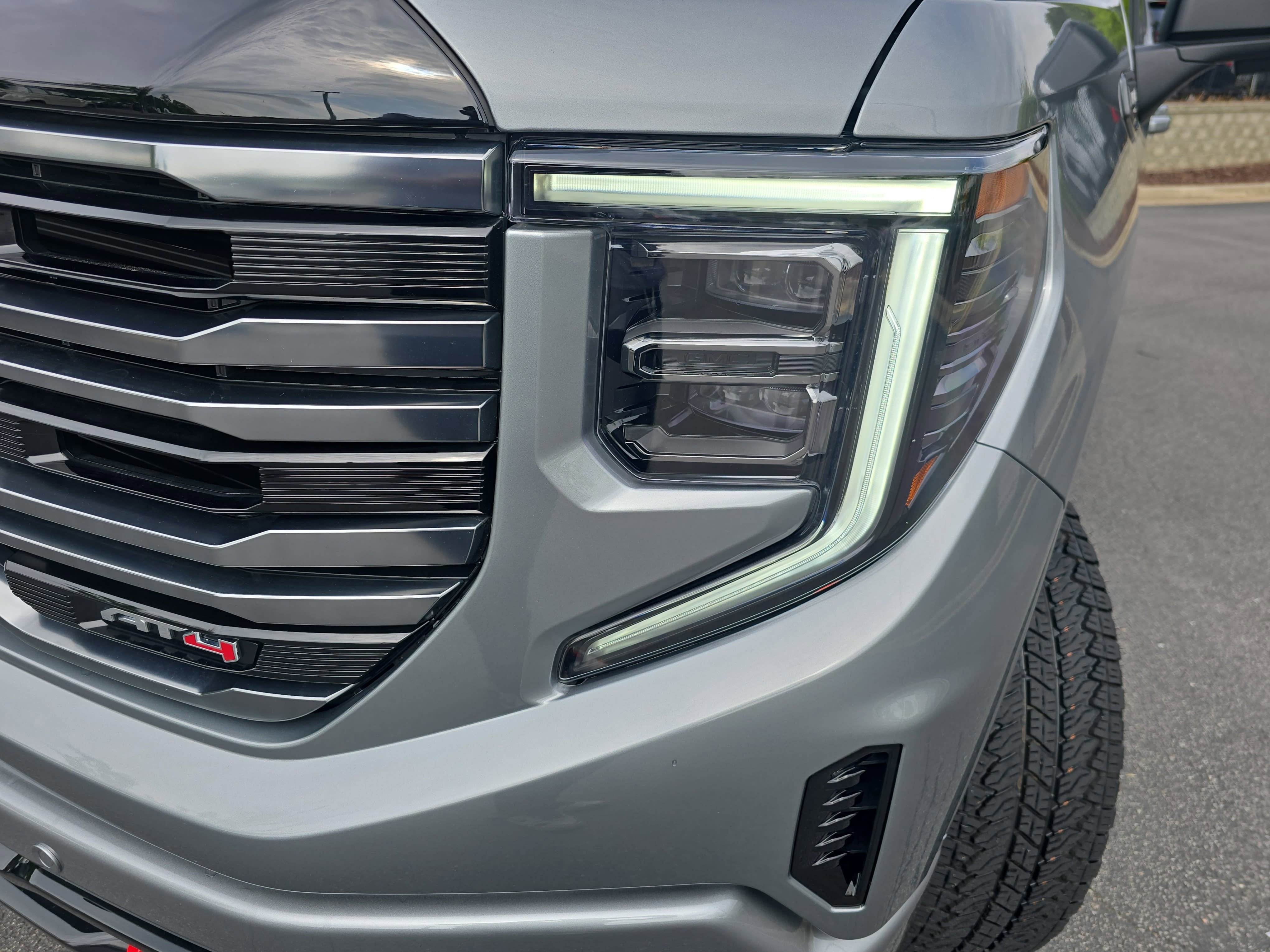 2025 GMC Sierra 1500 AT4