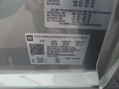 2025 GMC Sierra 1500 AT4