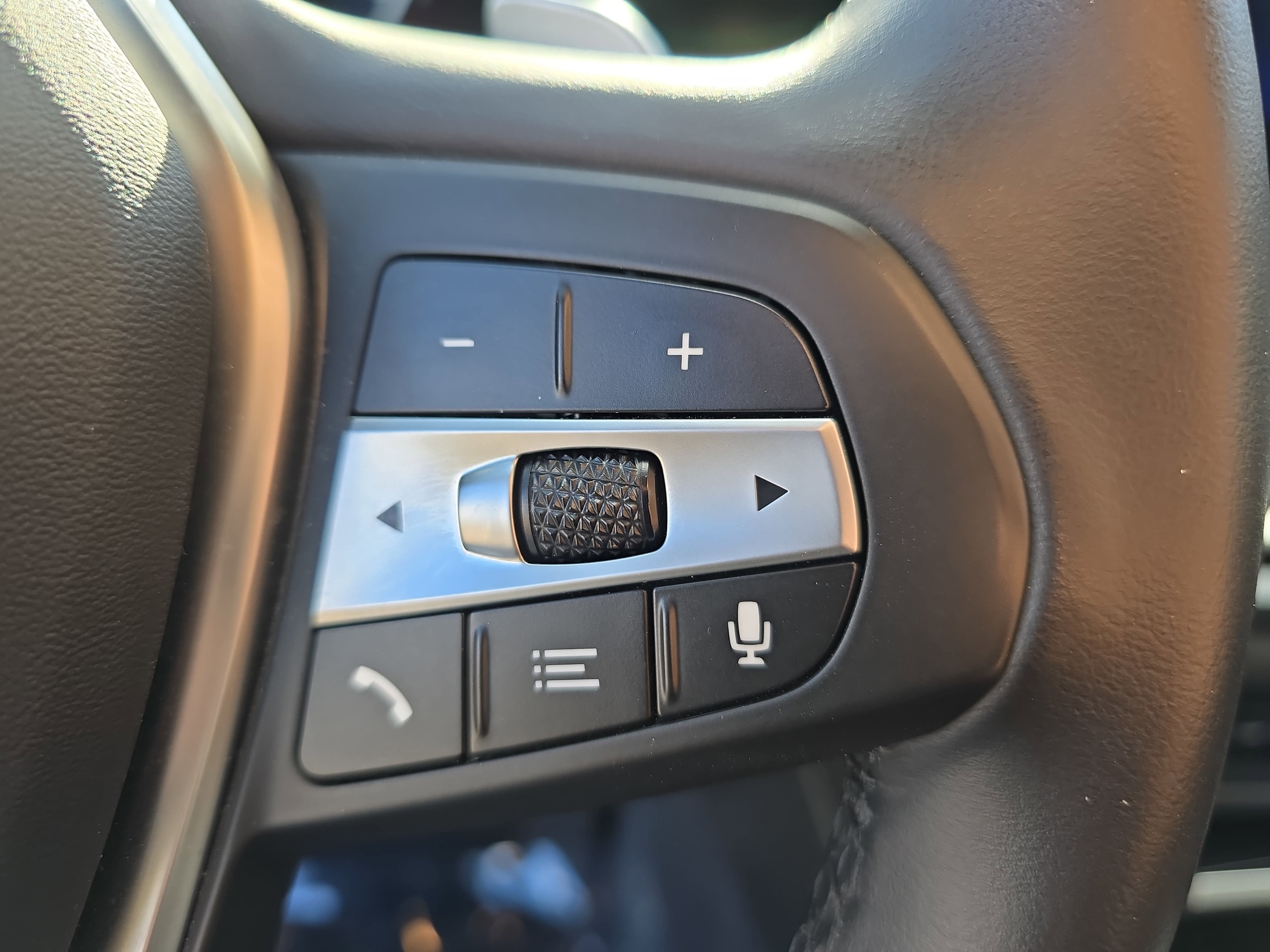 2024 BMW 2 Series 230i