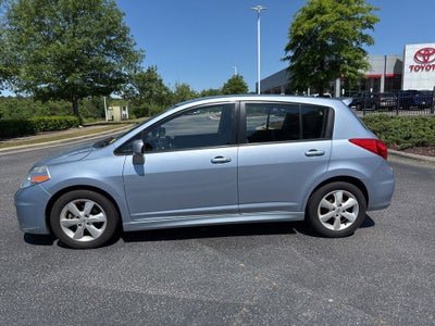 2011 Nissan Versa 1.8 SL