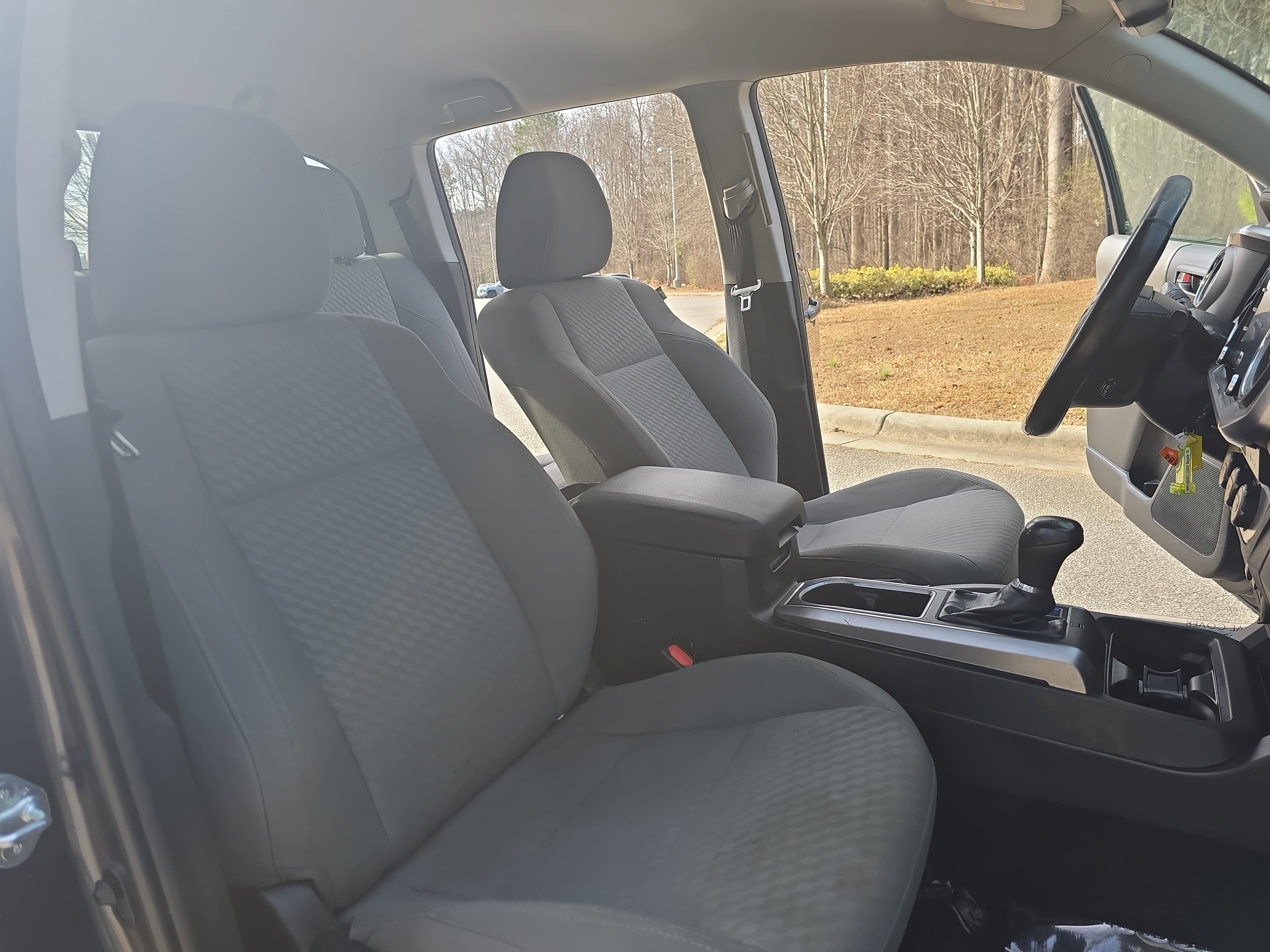 2022 Toyota Tacoma SR5