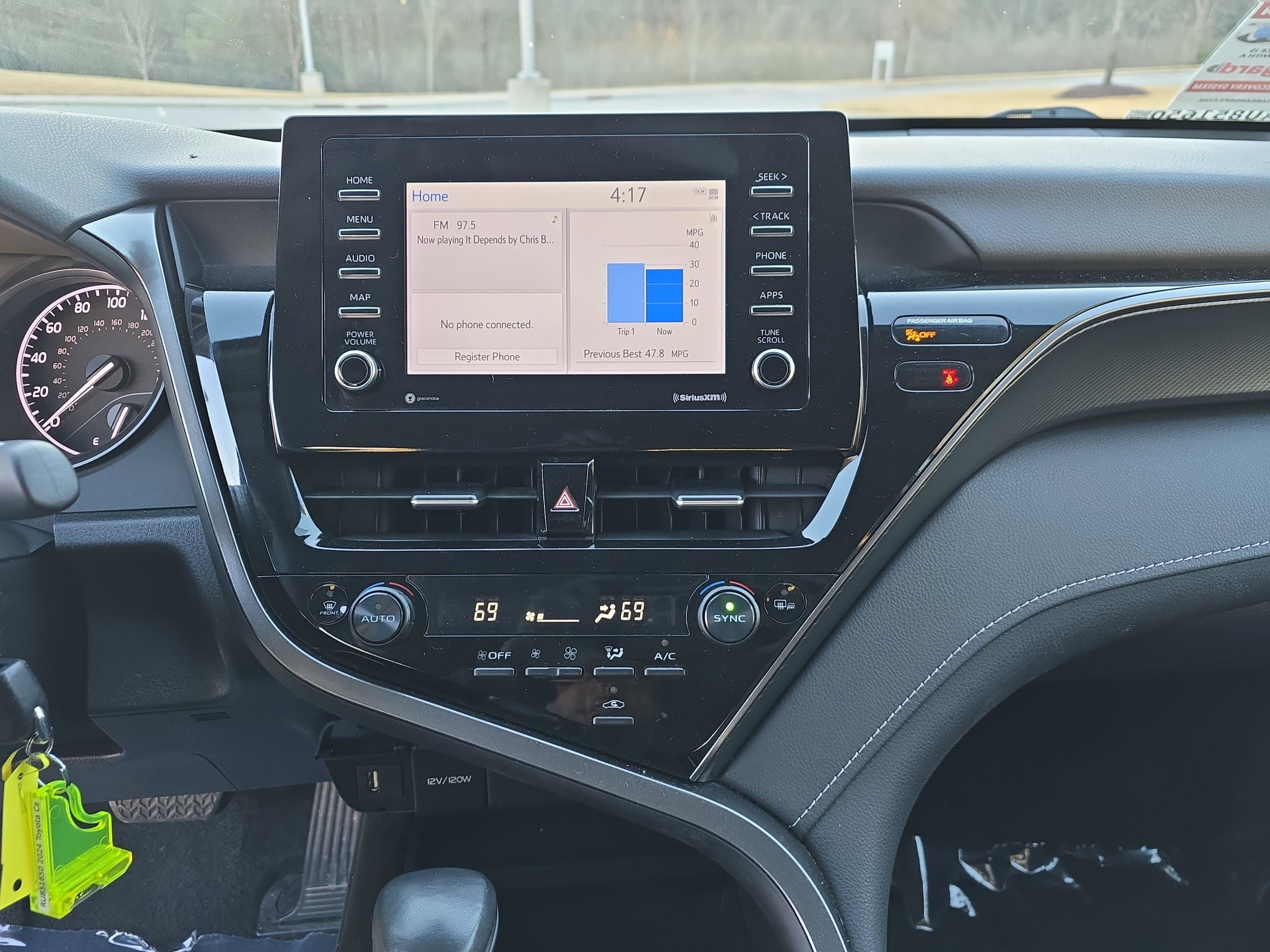 2024 Toyota Camry SE