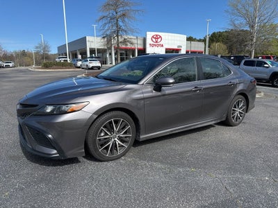2022 Toyota Camry SE