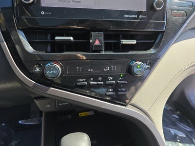 2023 Toyota Camry Hybrid SE