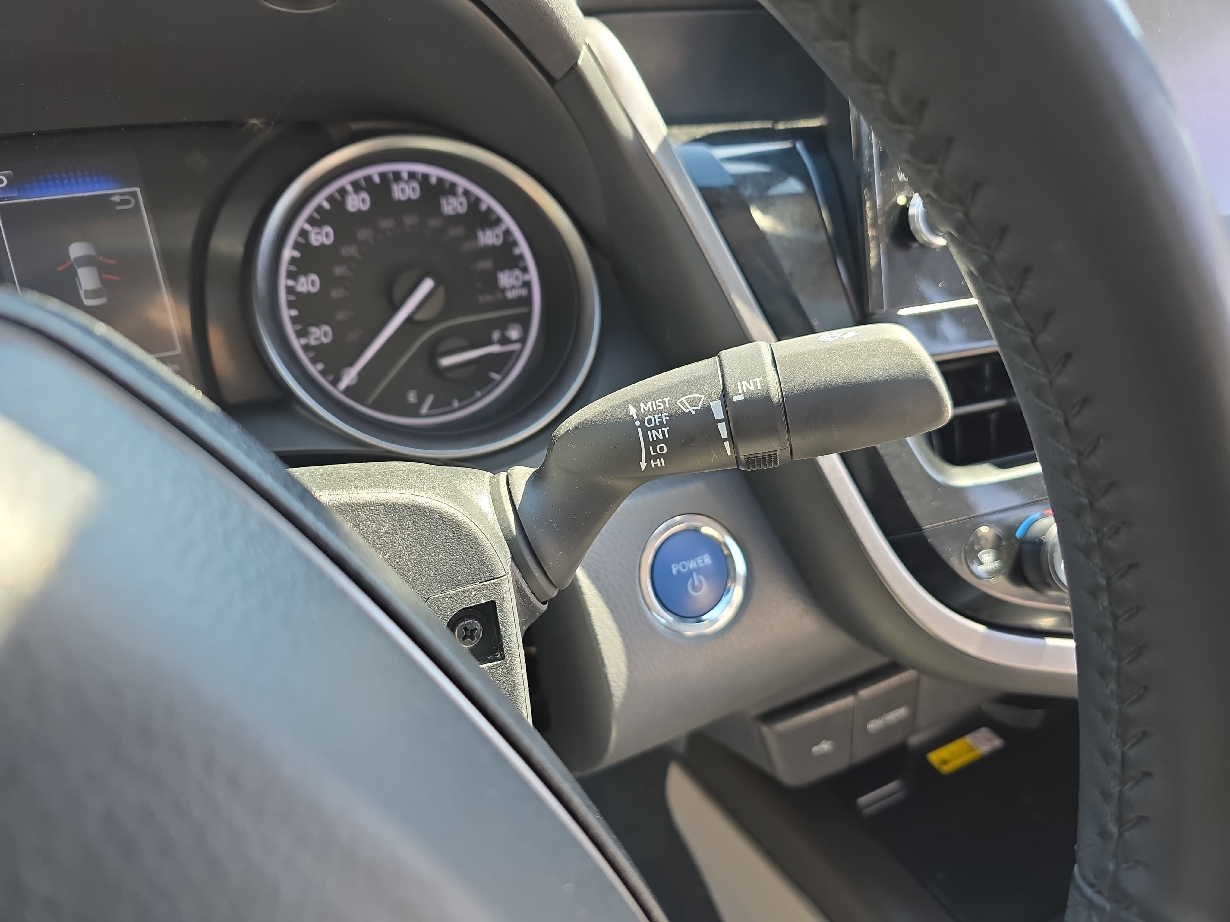 2023 Toyota Camry Hybrid SE