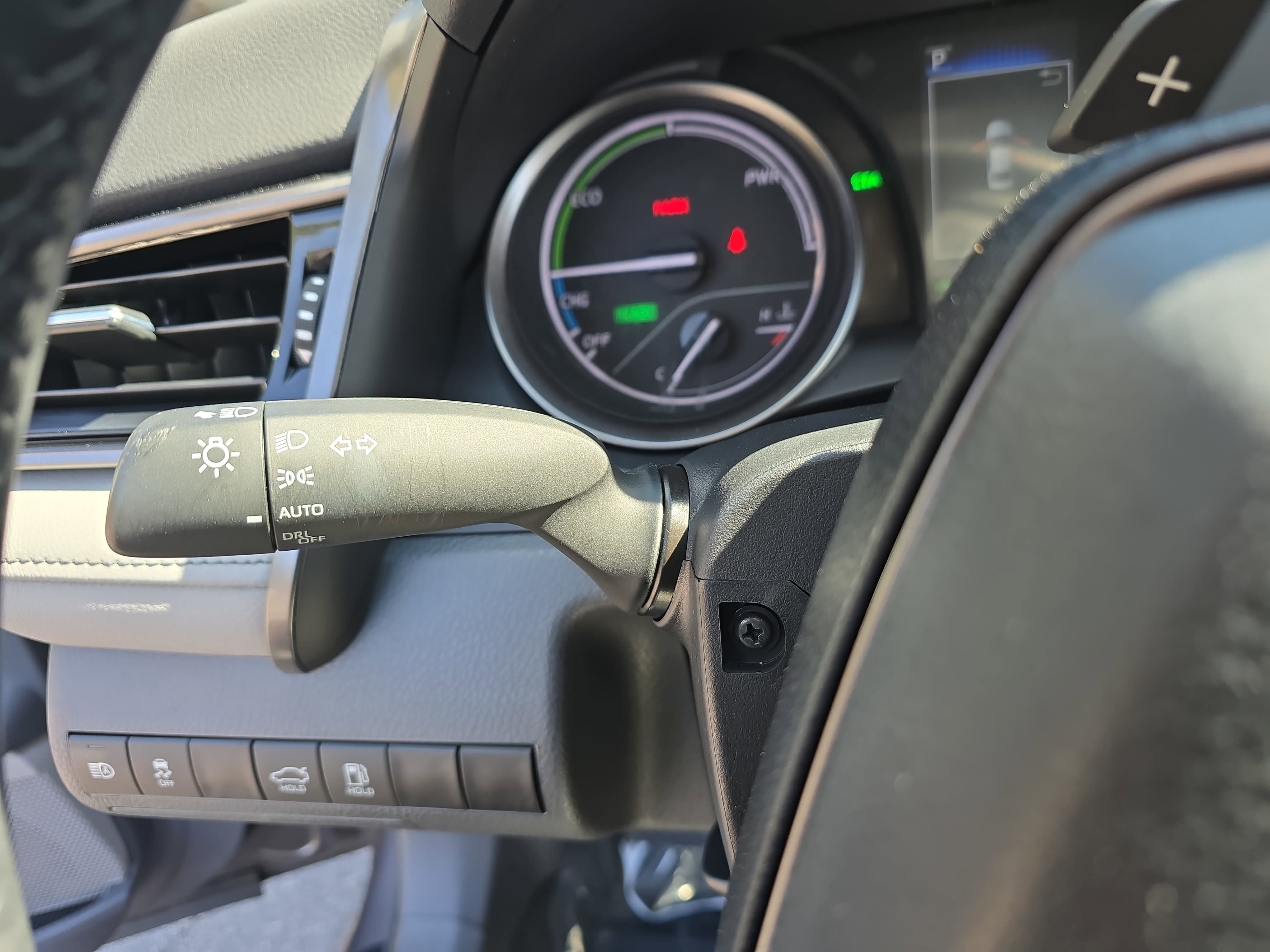 2023 Toyota Camry Hybrid SE