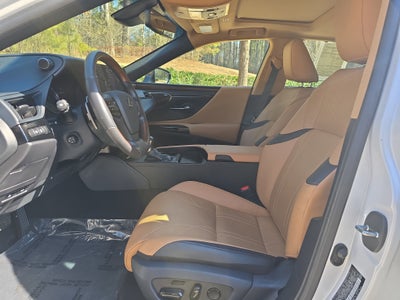 2024 Lexus ES ES 300h Ultra Luxury