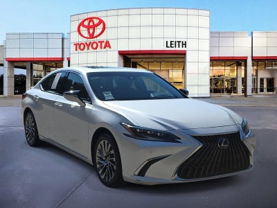 2024 Lexus ES ES 300h Ultra Luxury