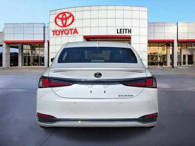 2024 Lexus ES ES 300h Ultra Luxury