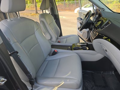 2019 Honda Pilot Touring 8-Passenger