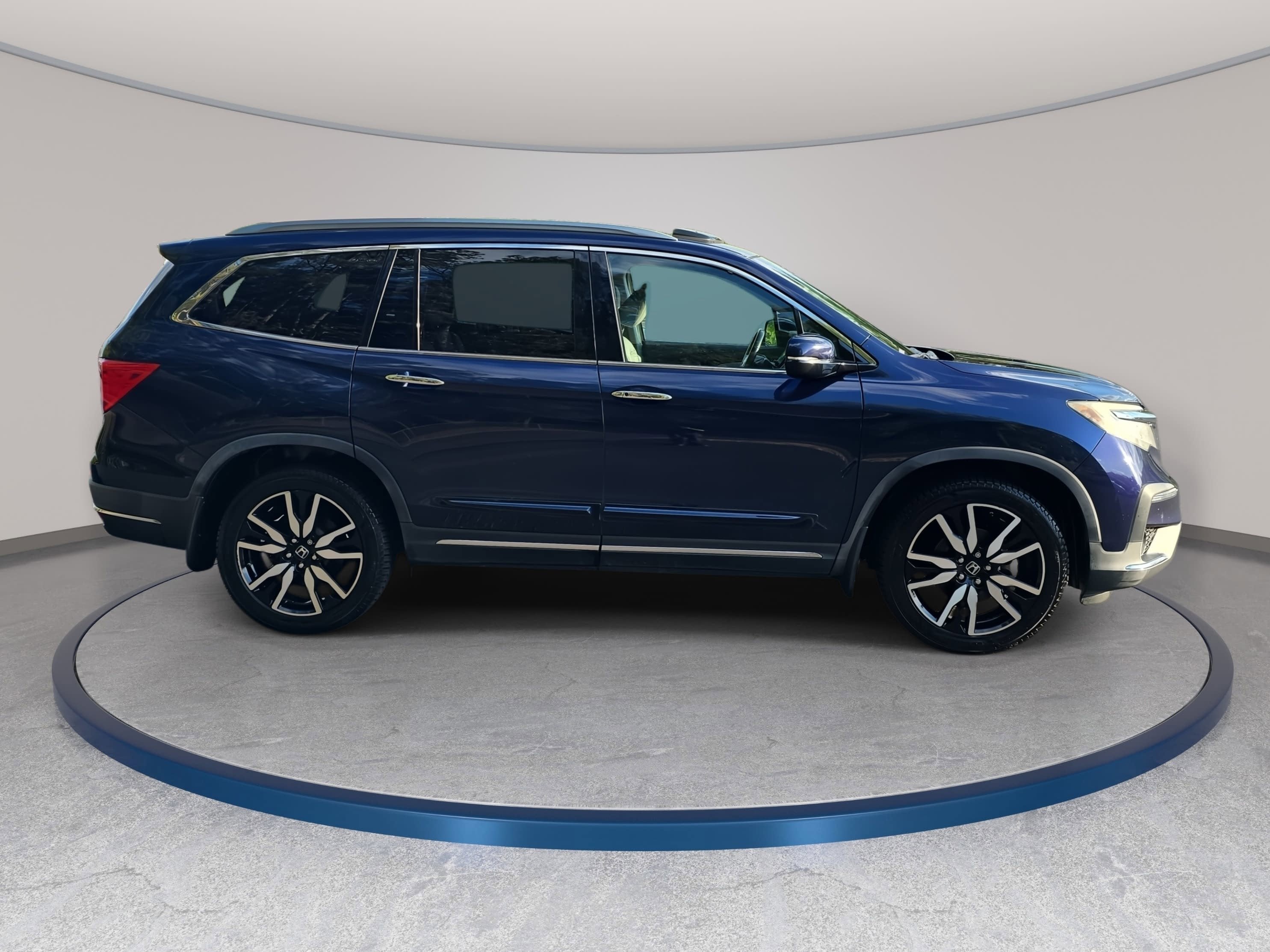 2019 Honda Pilot Touring 8-Passenger