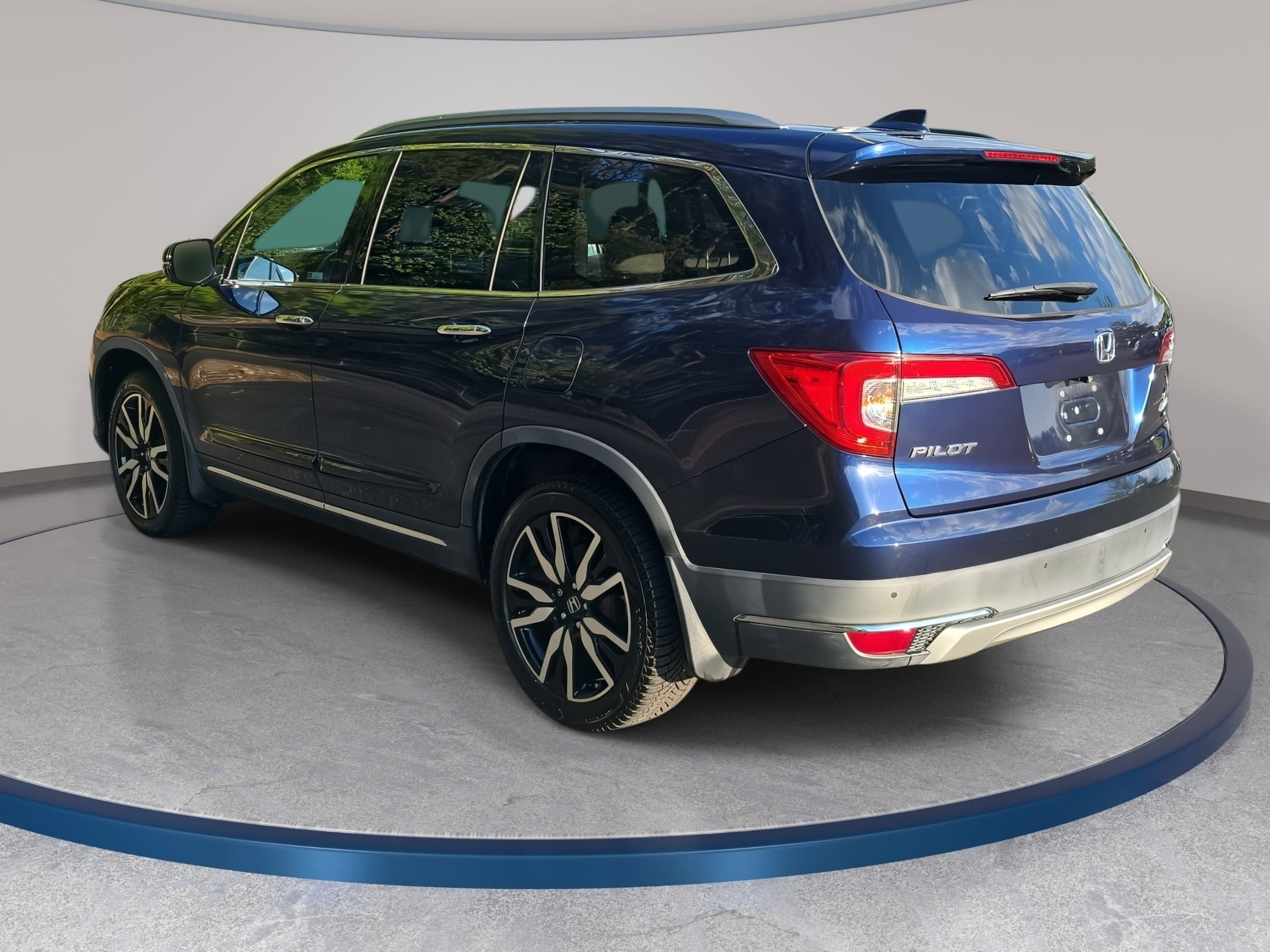 2019 Honda Pilot Touring 8-Passenger
