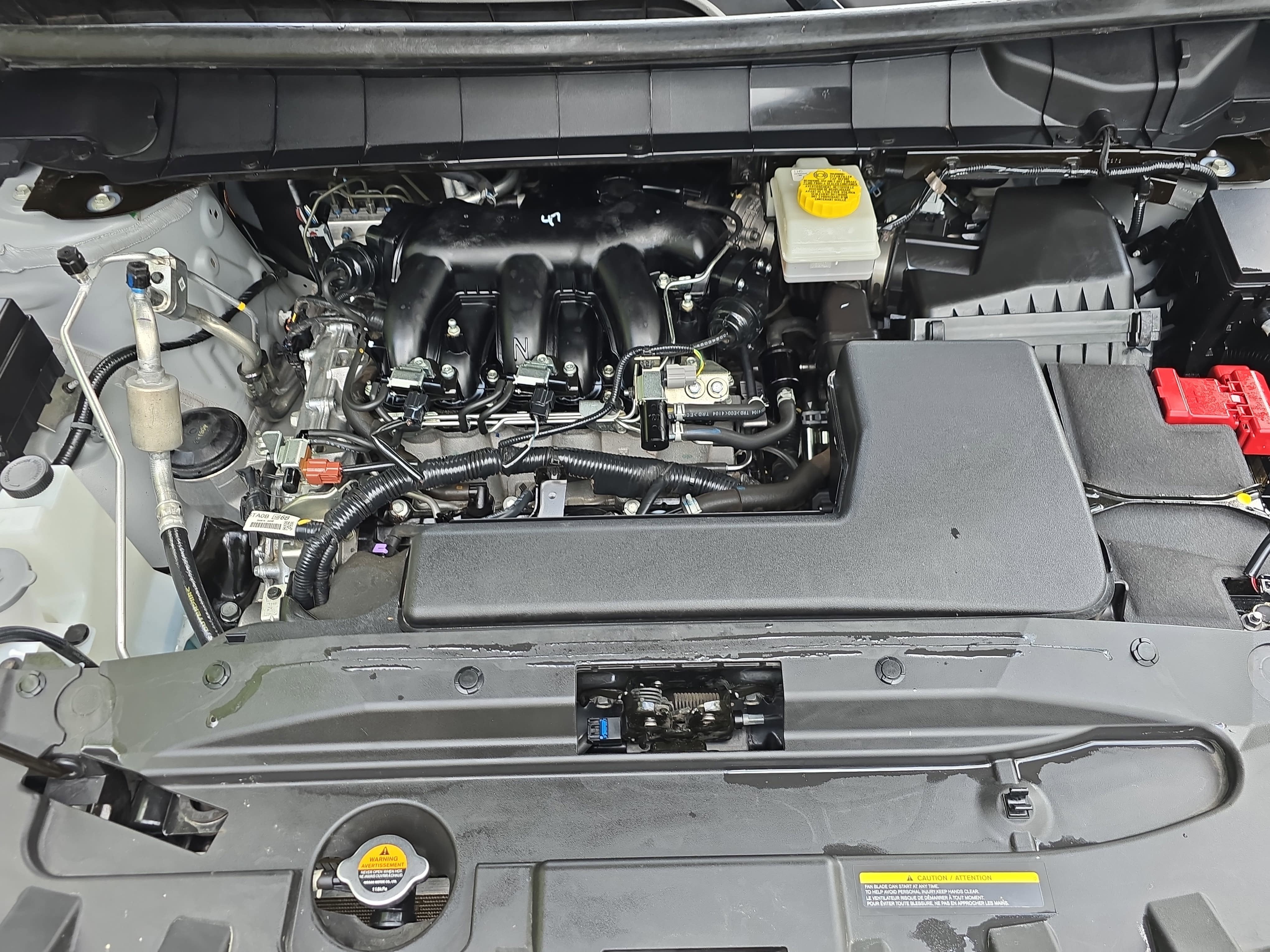 2024 Nissan Pathfinder SV