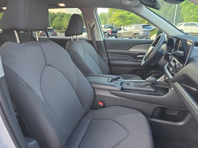 2025 Toyota Grand Highlander LE