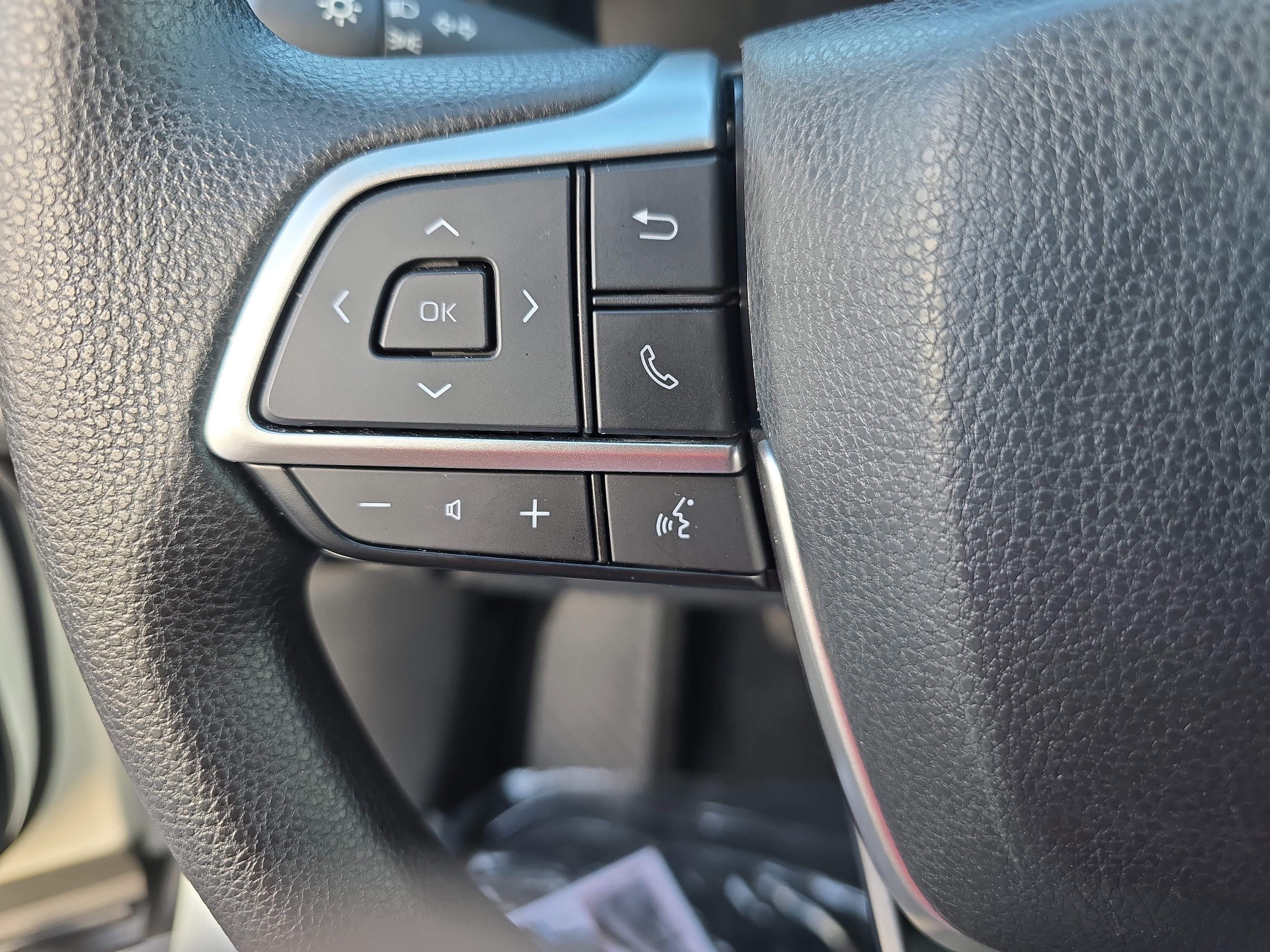 2025 Toyota Grand Highlander LE