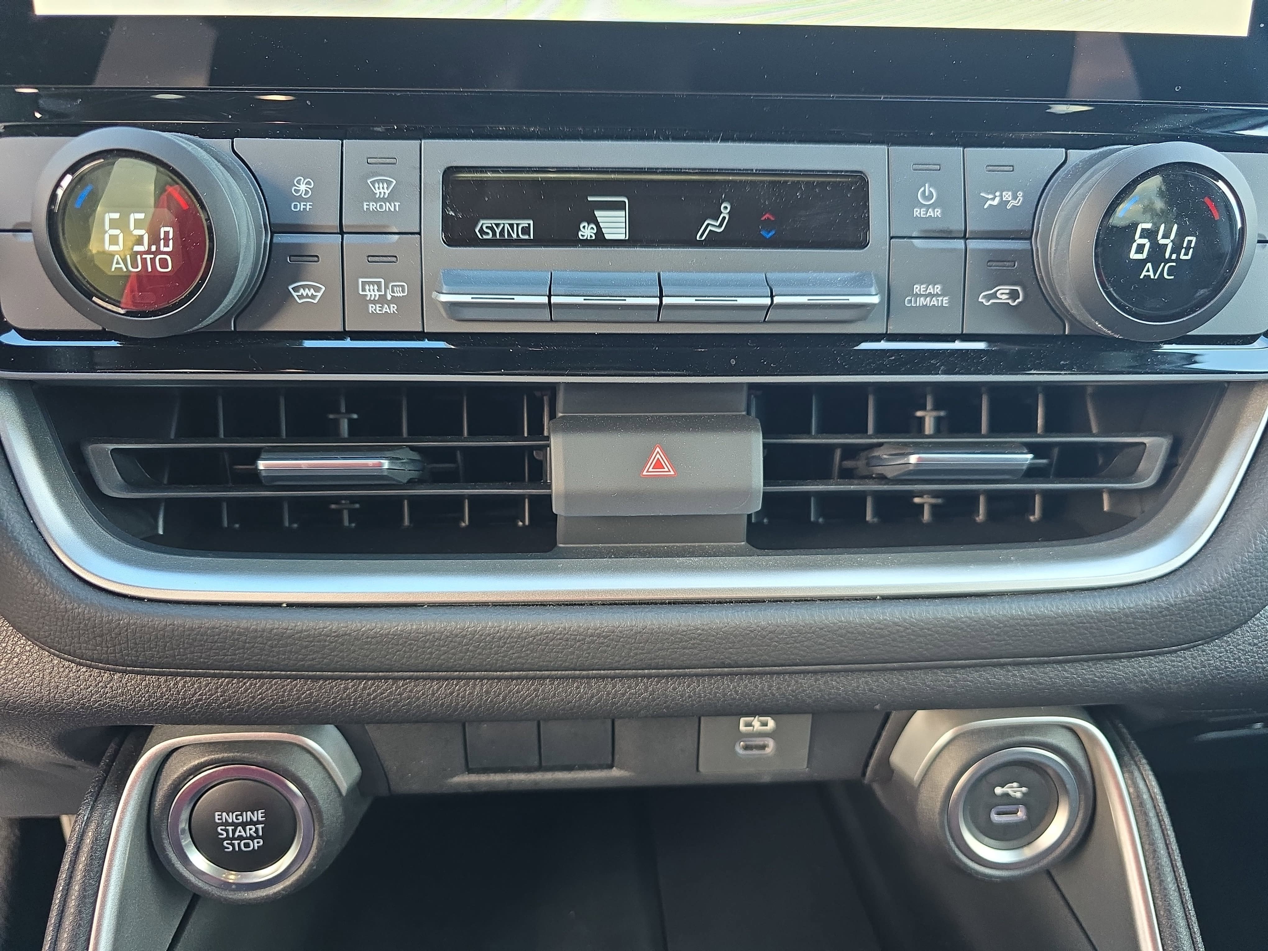 2025 Toyota Grand Highlander LE
