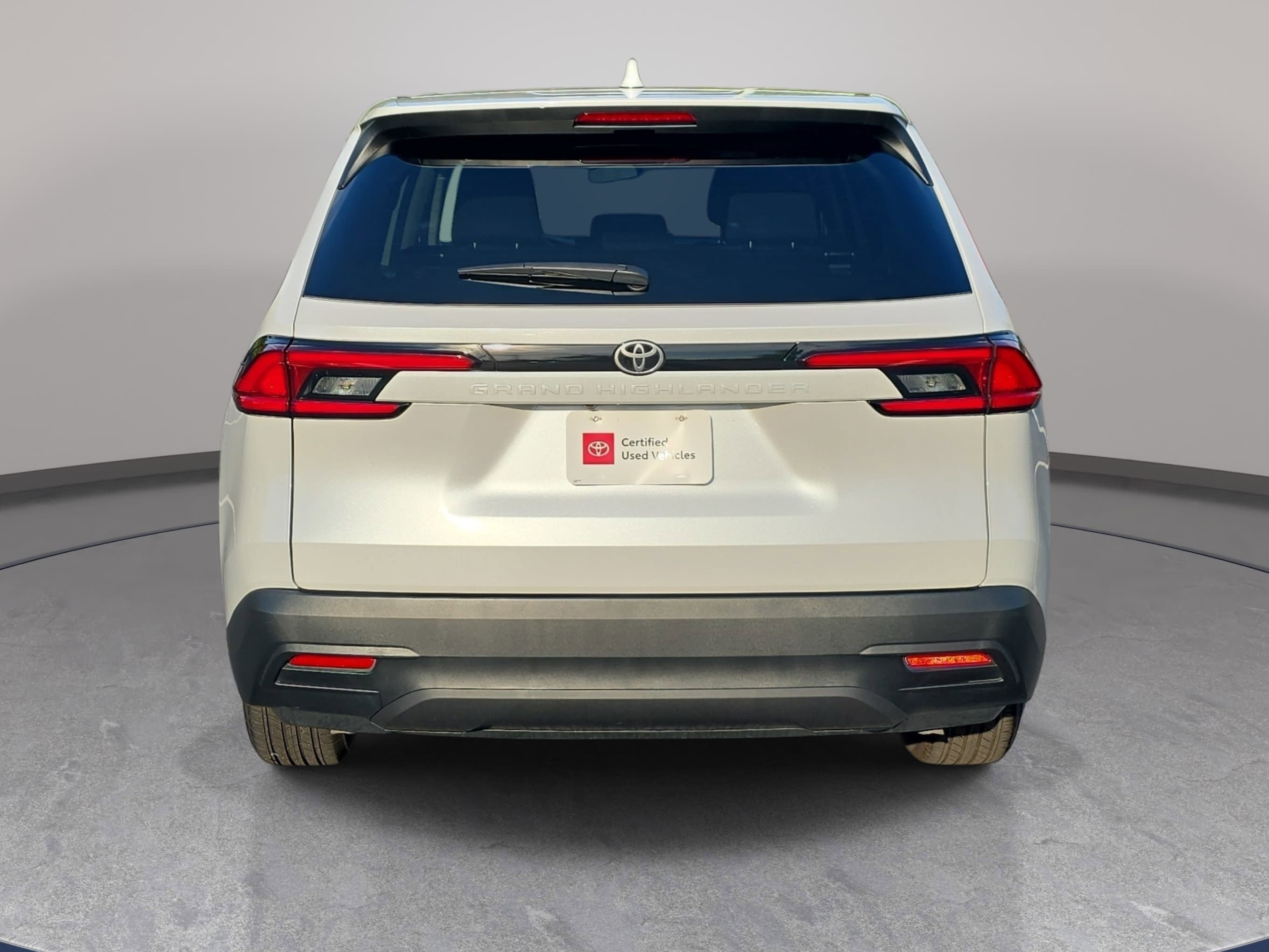2025 Toyota Grand Highlander LE