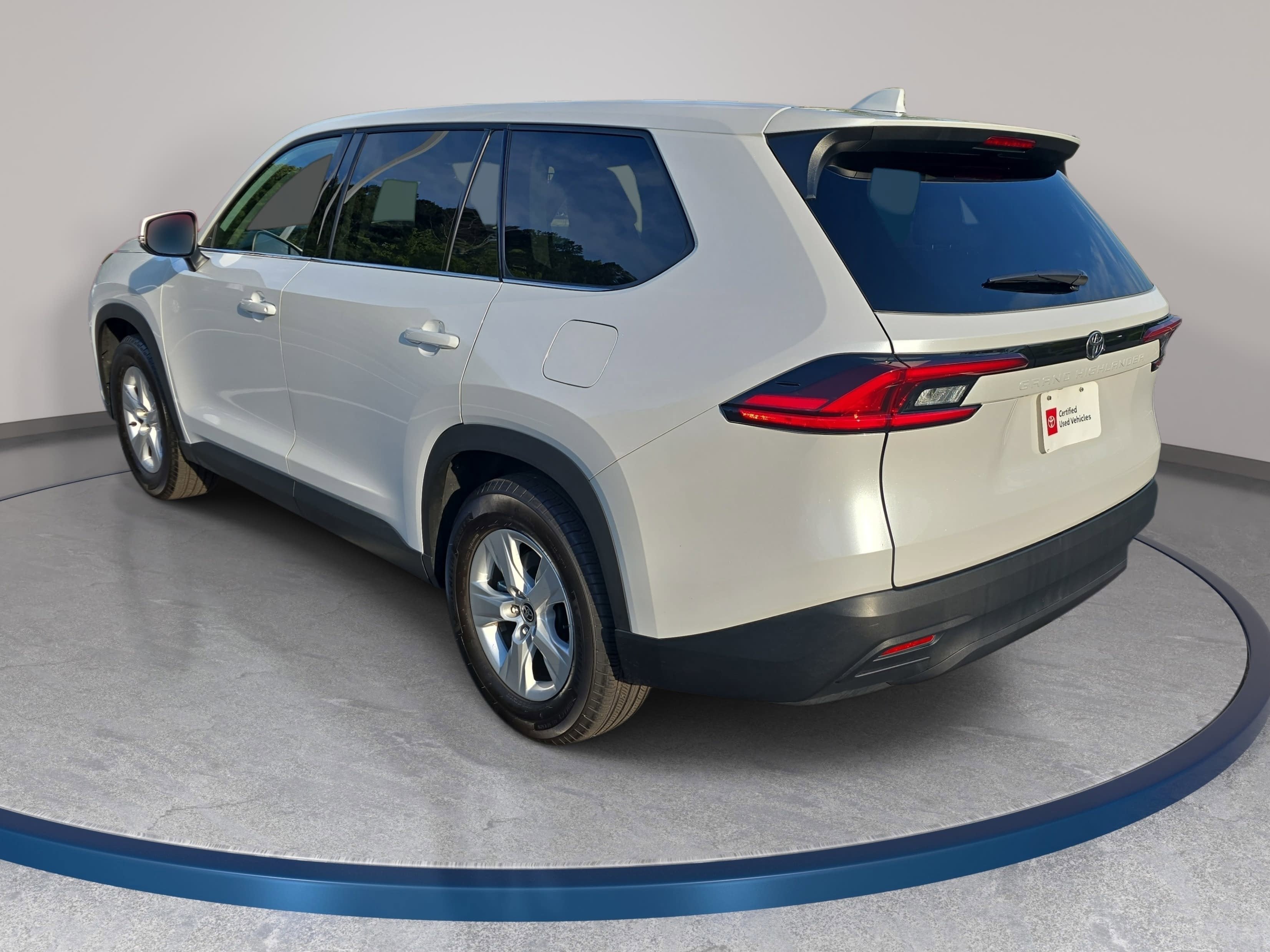 2025 Toyota Grand Highlander LE