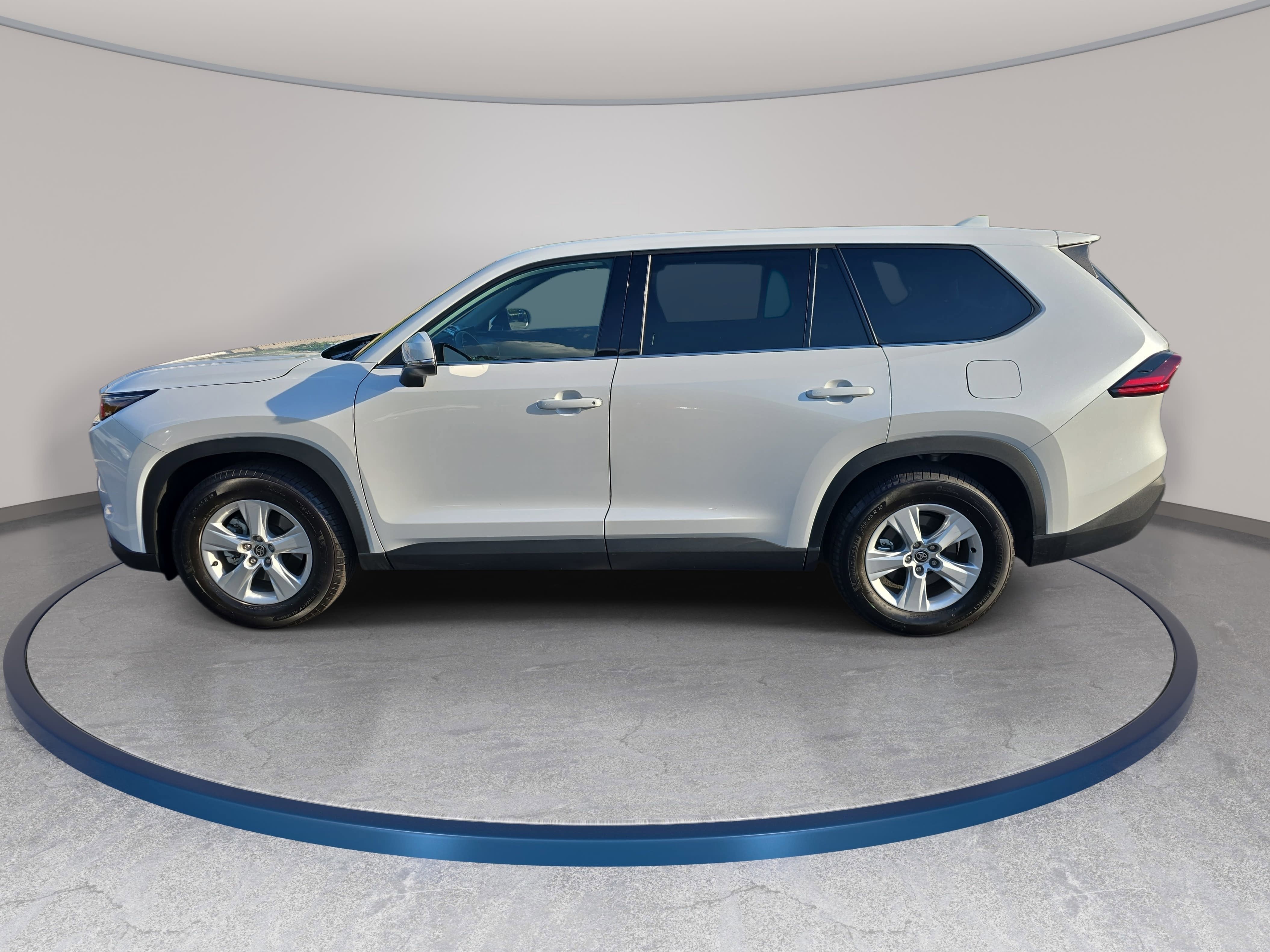2025 Toyota Grand Highlander LE