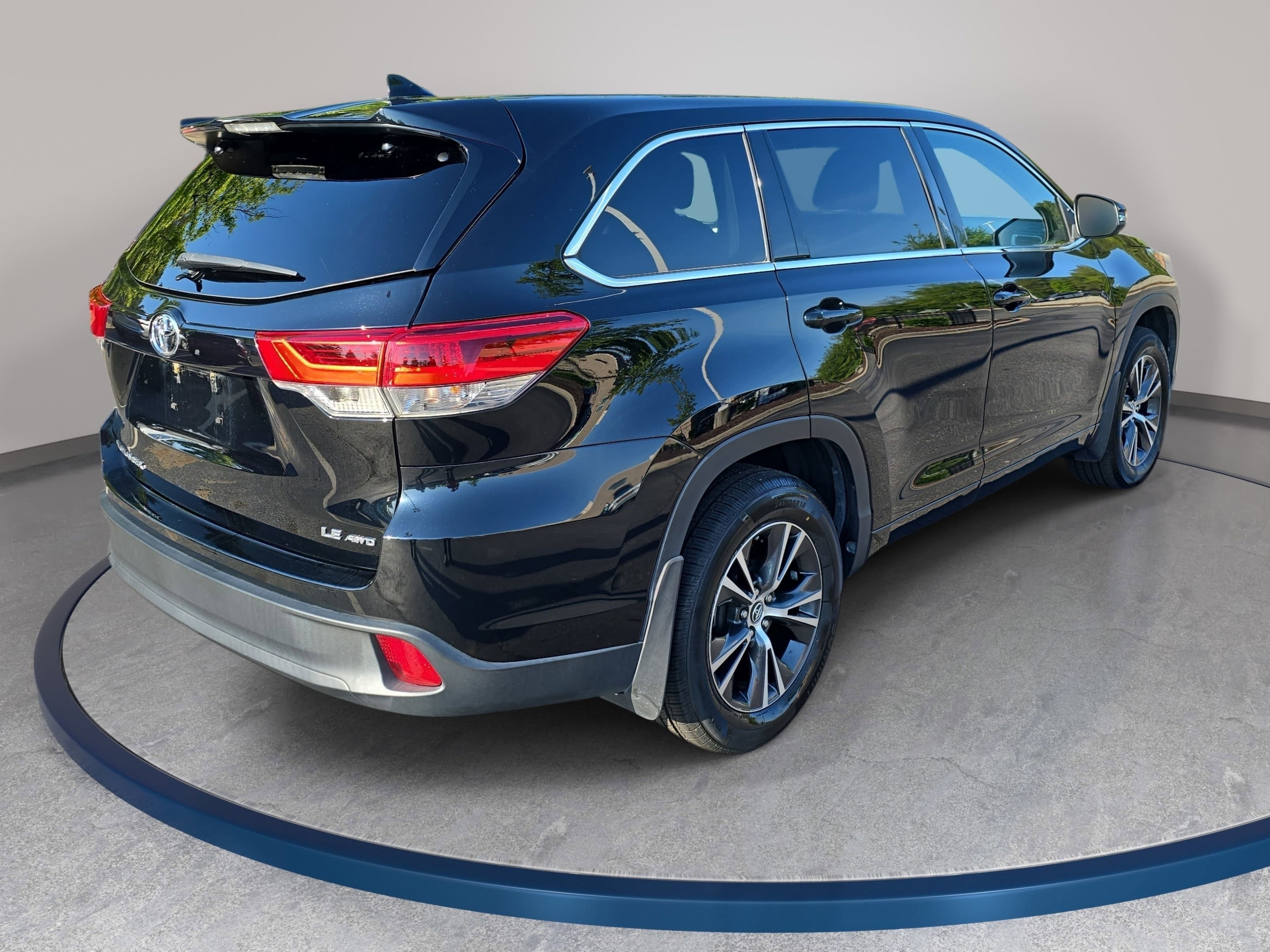 2017 Toyota Highlander LE