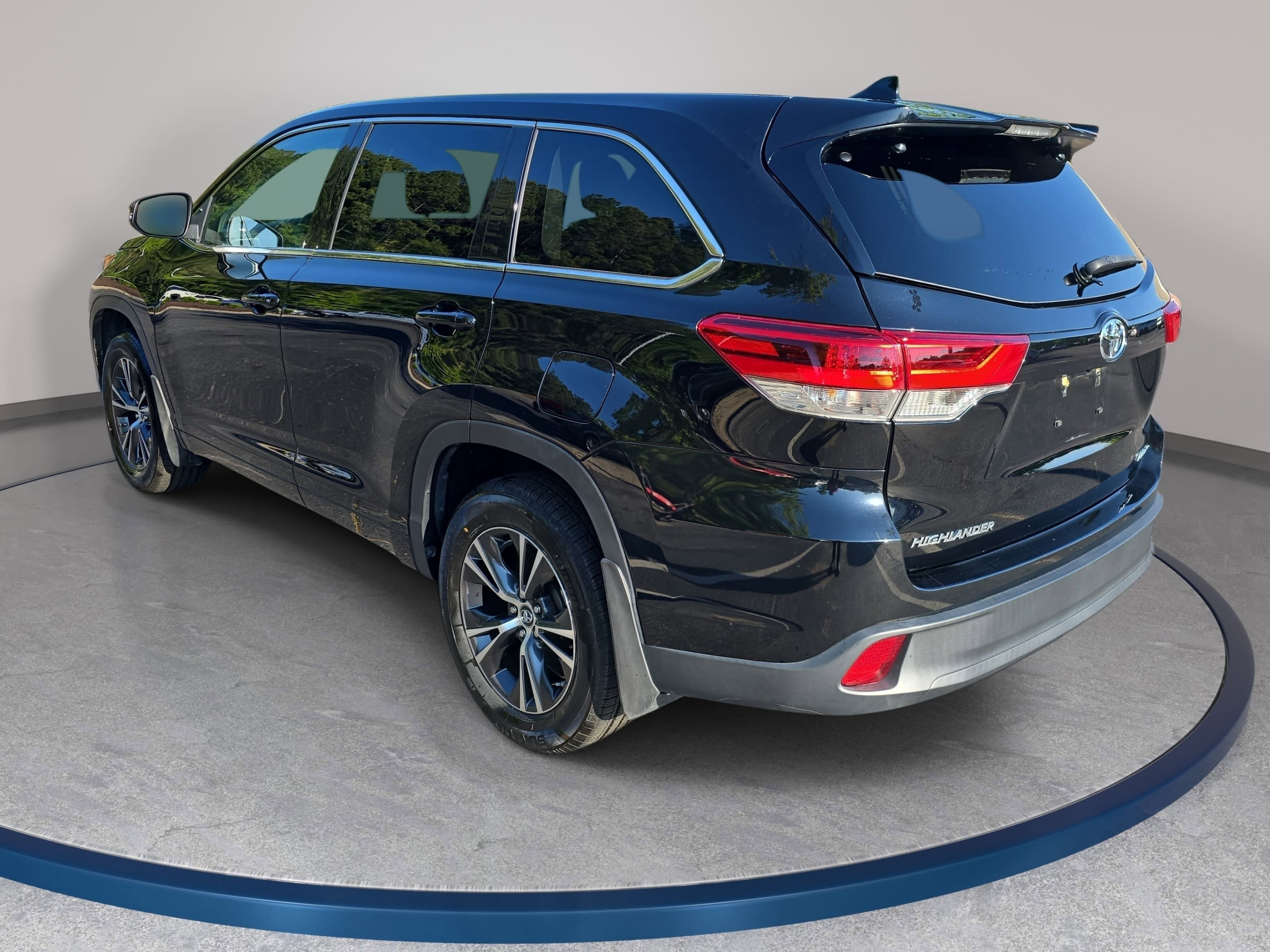 2017 Toyota Highlander LE