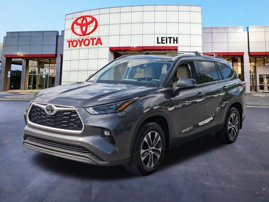 2022 Toyota Highlander XLE in Raleigh, NC - Maserati of Raleigh