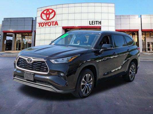 2020 Toyota Highlander XLE in Raleigh, NC - Maserati of Raleigh