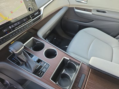 2021 Toyota Sienna XLE